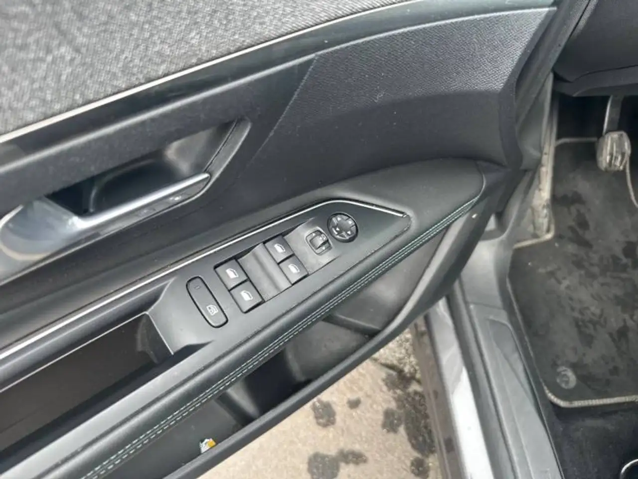 Peugeot 3008 2 1.5 BlueHDi 96kW S&S Allure Pack, миниатюра 12