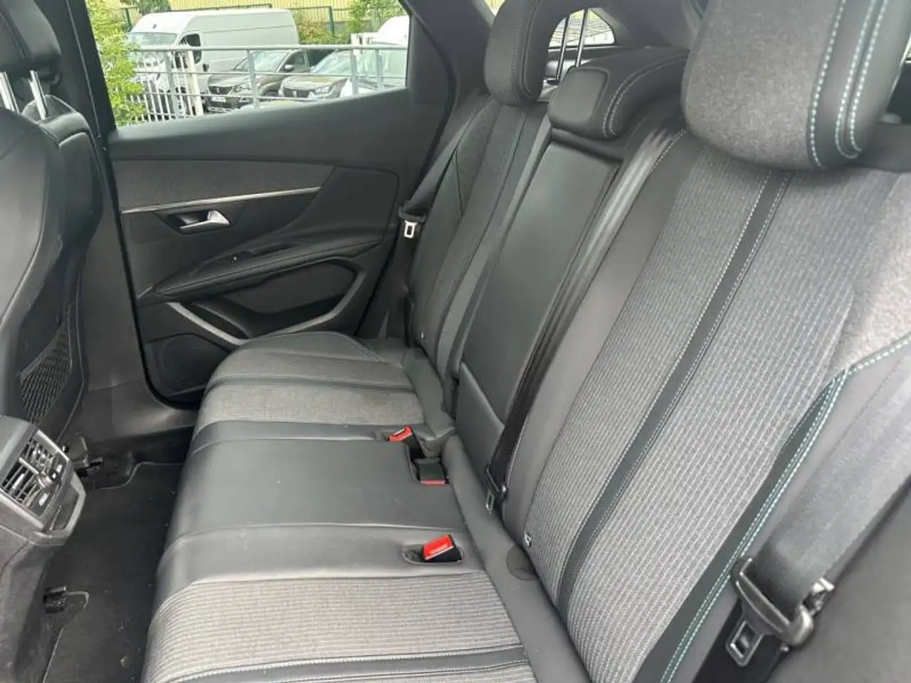Peugeot 3008 2 1.5 BlueHDi 96kW S&S Allure Pack, миниатюра 10