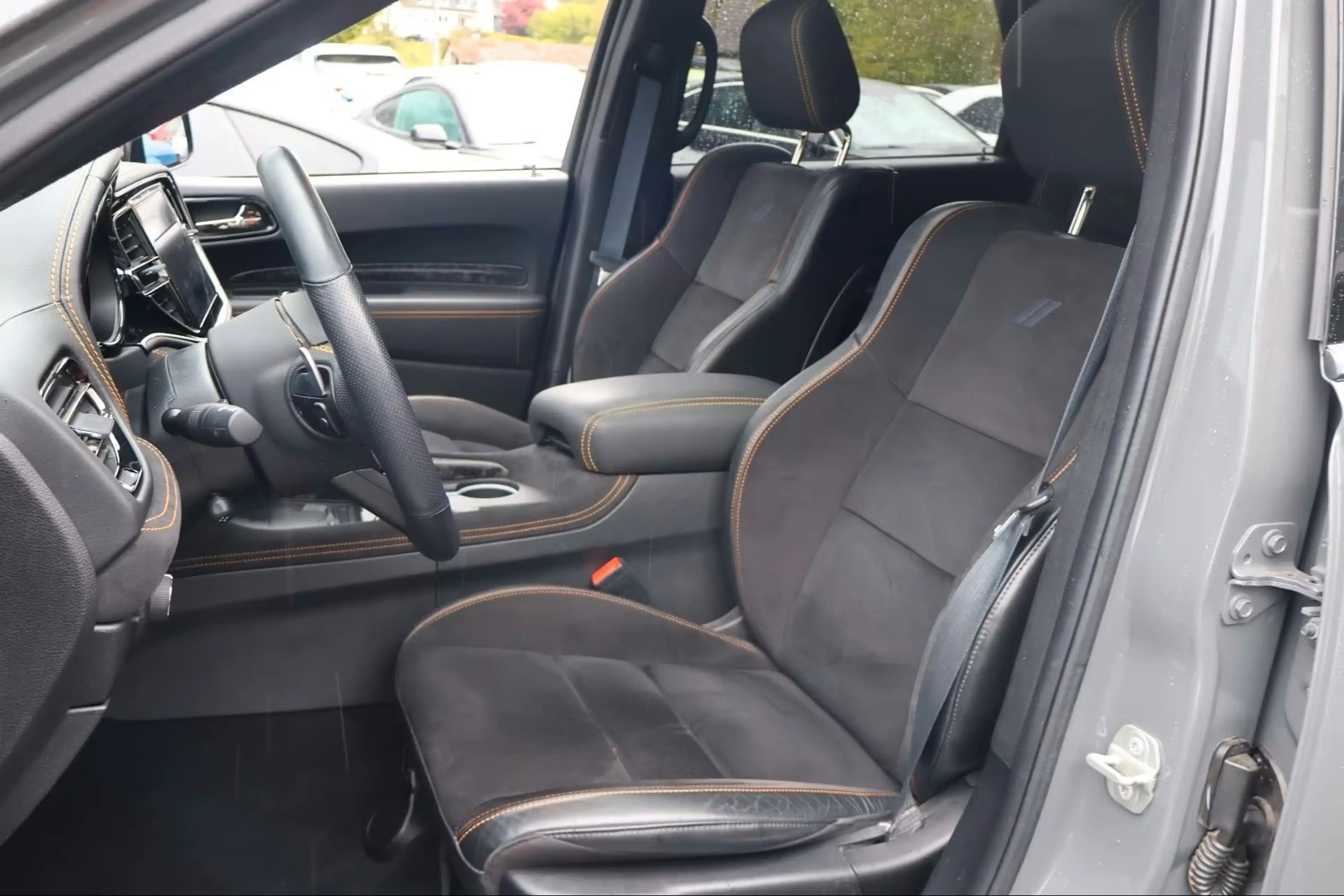 Dodge Durango R/T Hemi Orange 4x4/CARPLAY/6-SITZER/LPG — photo 12