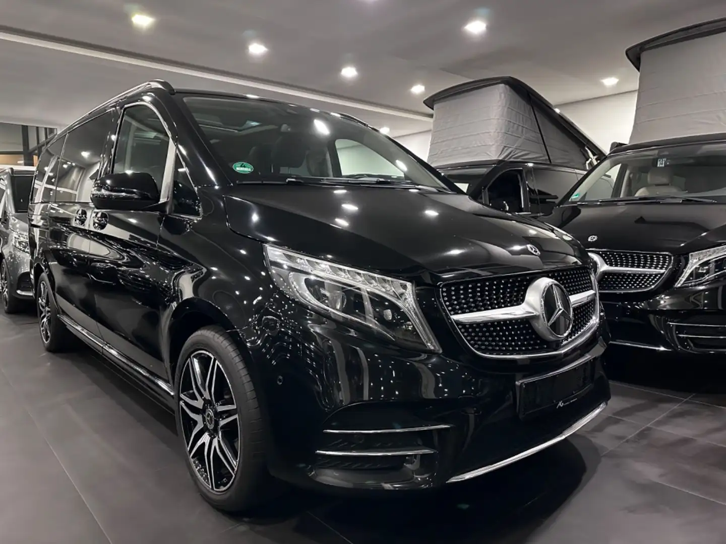 Mercedes-Benz V 300 d EXCLUSIVE*AMG*4MATIC*StHz.7-Sitze*MBUX* Noir - 2