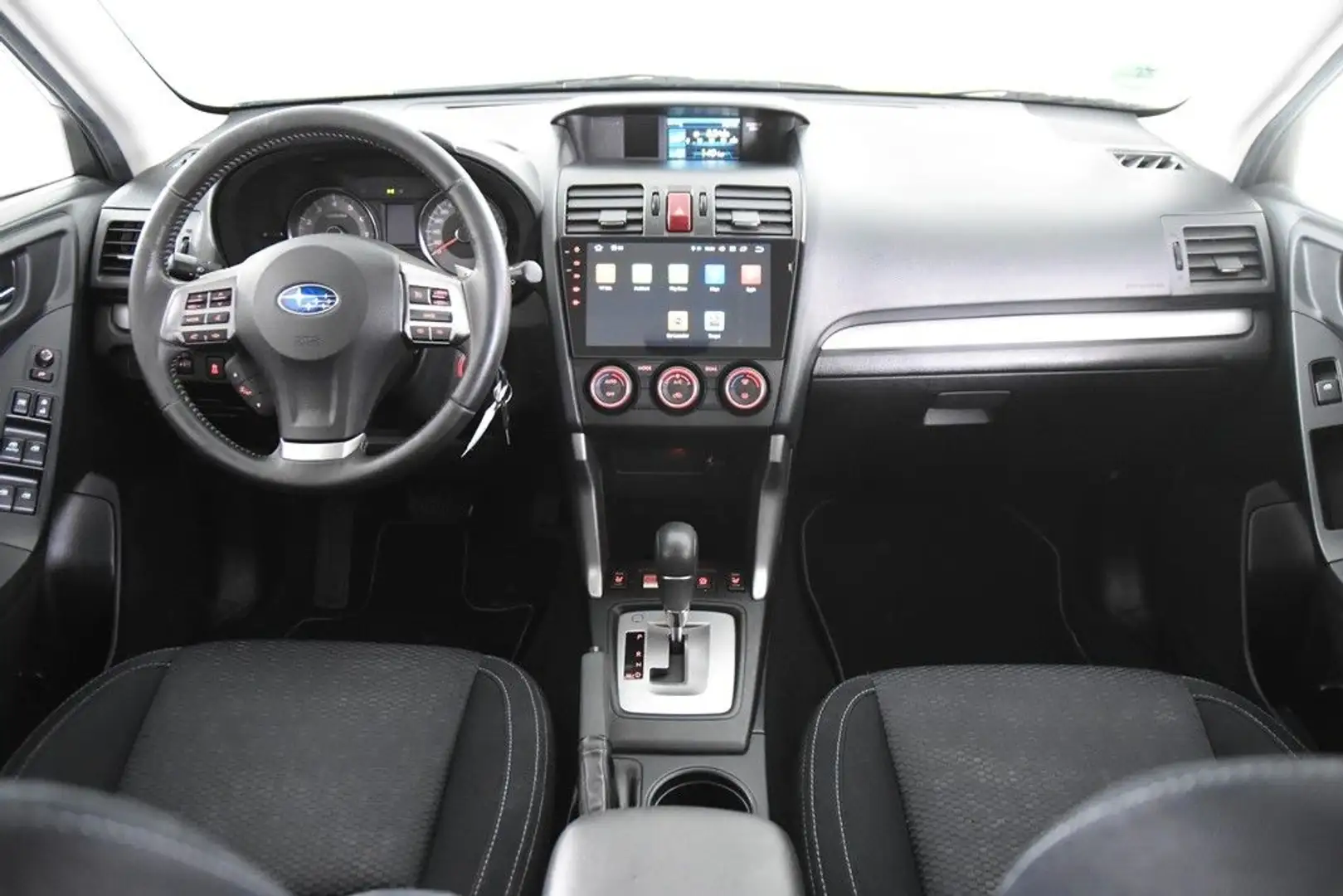 Subaru Forester 2.0 Luxury AWD *4X4*AHK*SHZ* Silber - 2