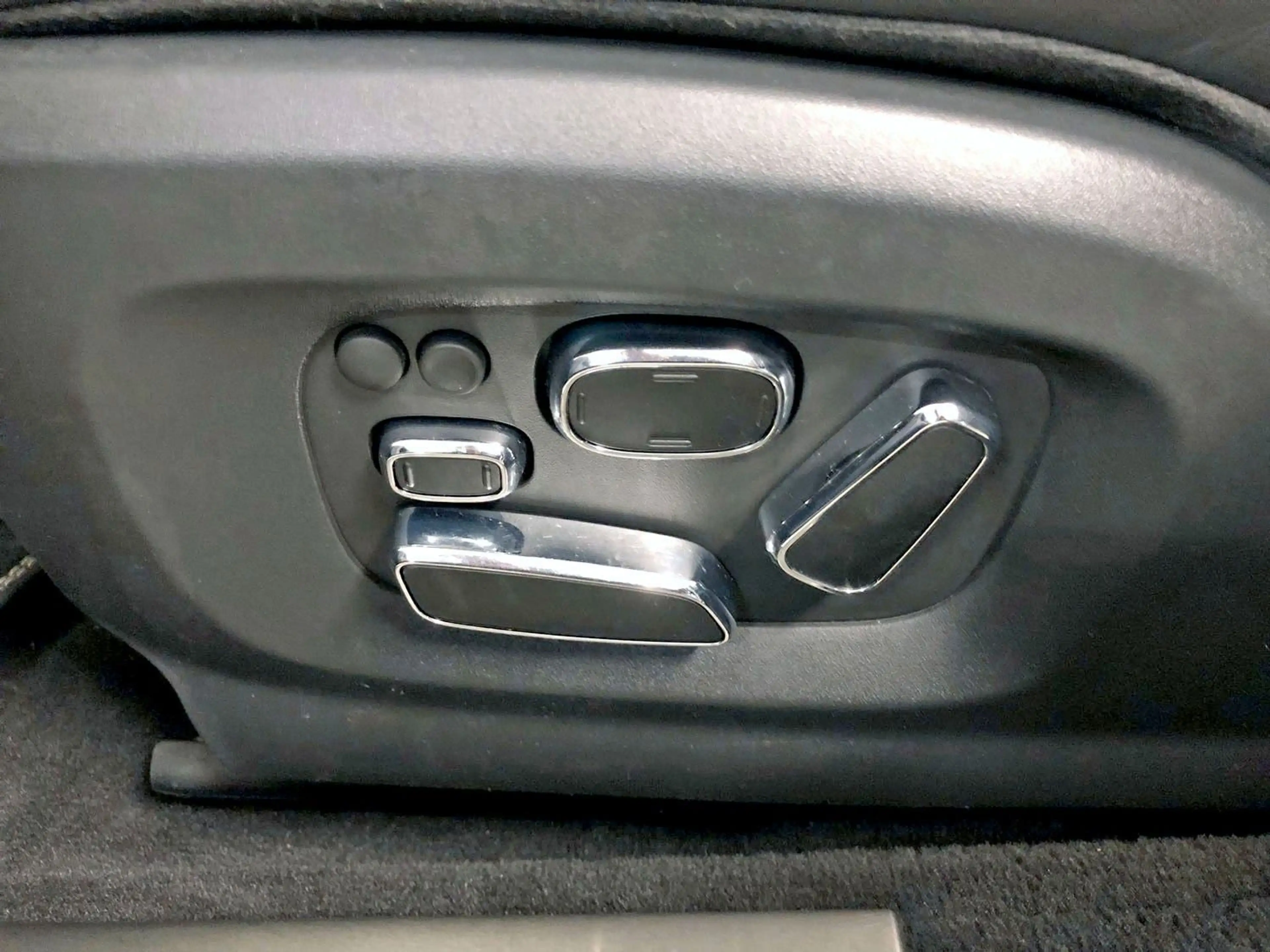 Jaguar XJ PREMIUM LUXURY AWD — photo 12