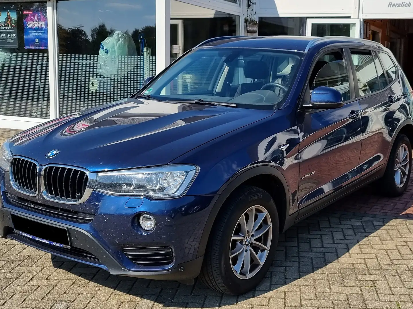 BMW X3 xDrive20d/NAVI/Allrad/Bi-Xenon/AHK/Sitzheizung Niebieski - 2