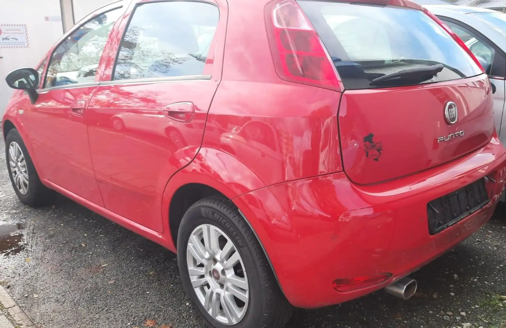 Fiat Punto Lounge 1,4 8V Erstbesitz Scheckheft Rot - 2