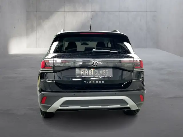 Volkswagen T-Cross view 4