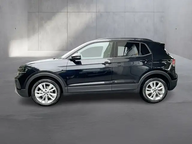 Volkswagen T-Cross view 2