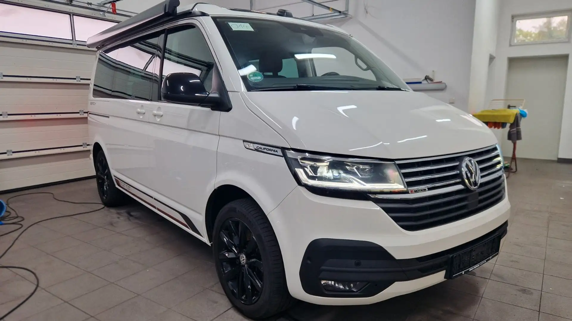 Volkswagen T6 California T6.1California BeachTour Edition 4Motion Digital Weiß - 2