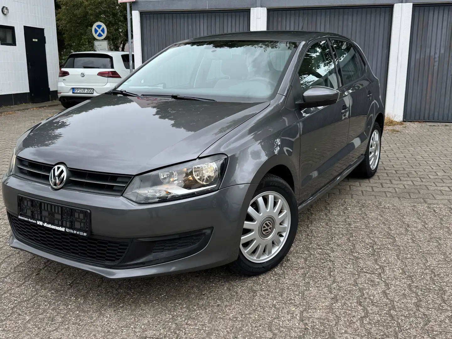 Volkswagen Polo Polo 1.4 Comfortline Grau - 1