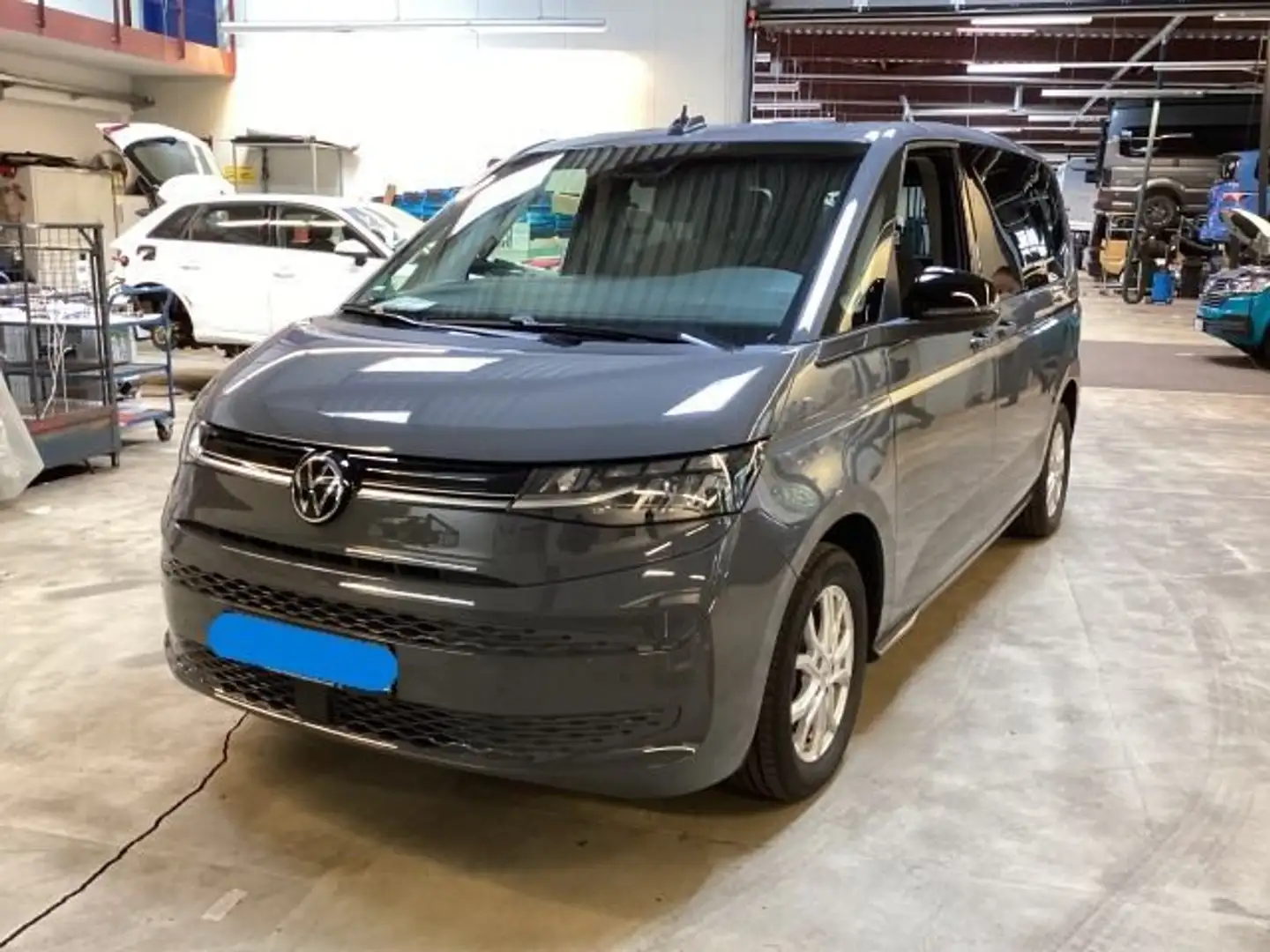 Volkswagen T7 Multivan Life 2,0 TSI DSG LED AppConnect 6-Sitze Grau - 2