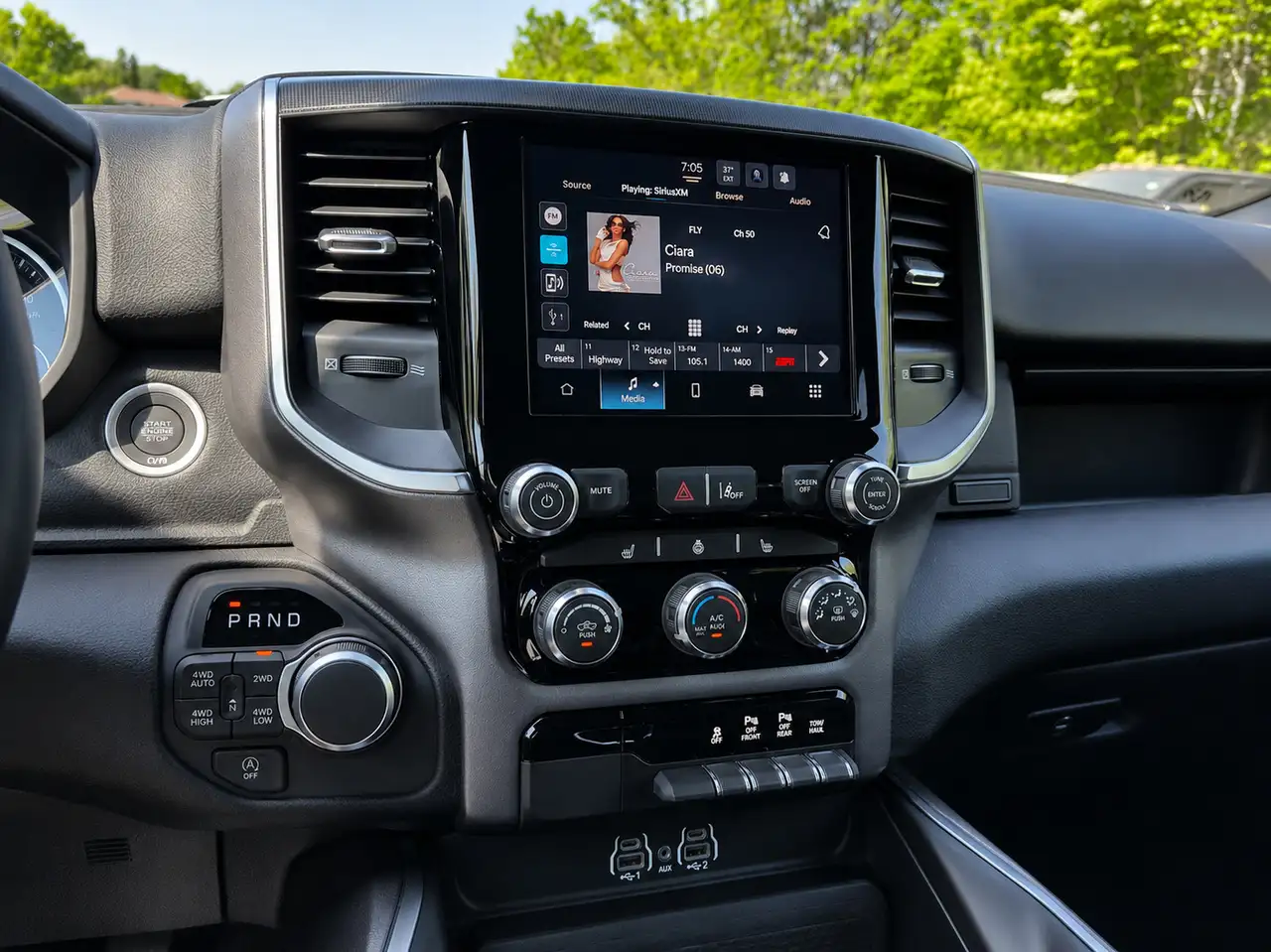 RAM 1500 снимка RAM 1500