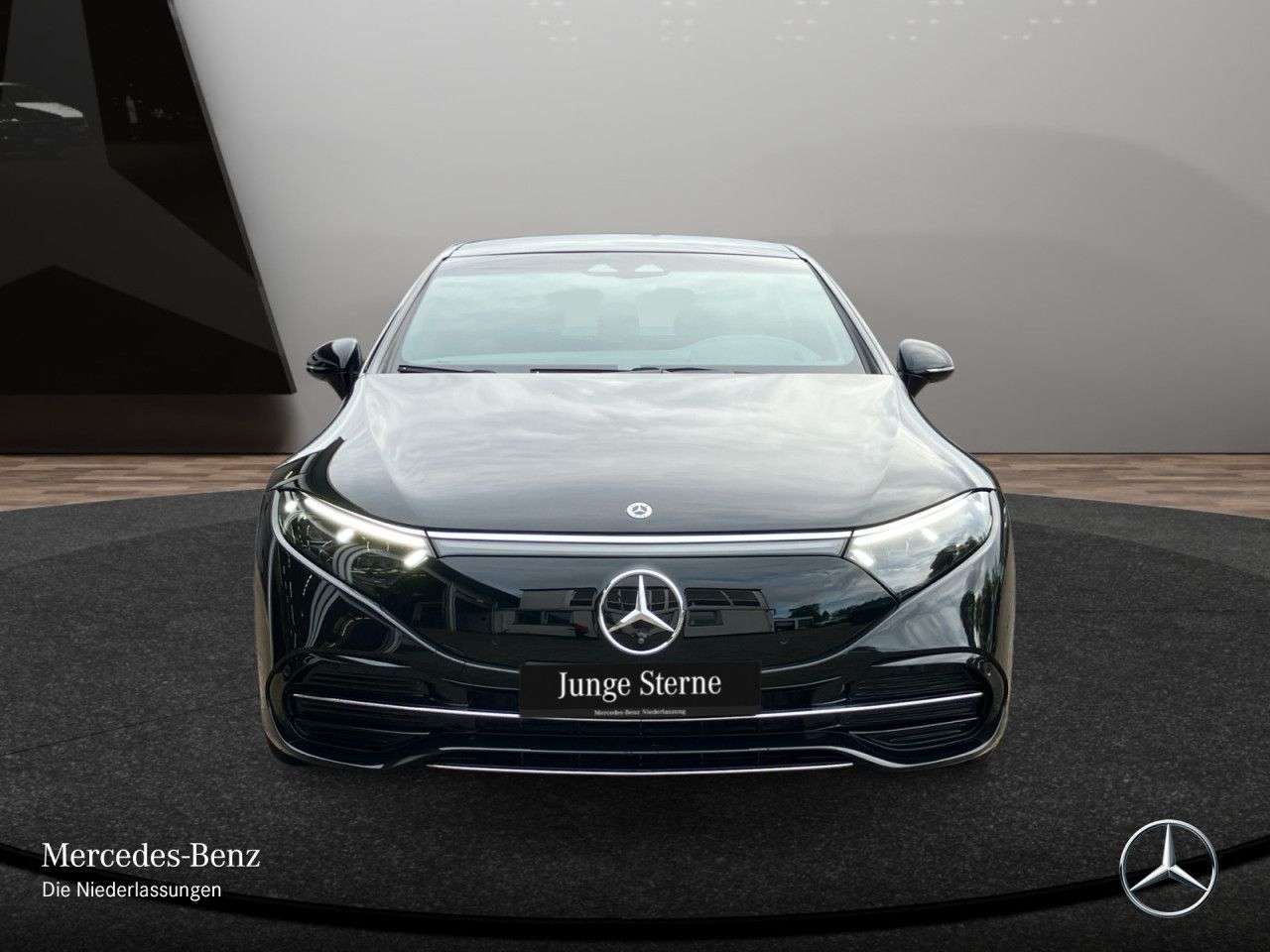 Mercedes-Benz EQS