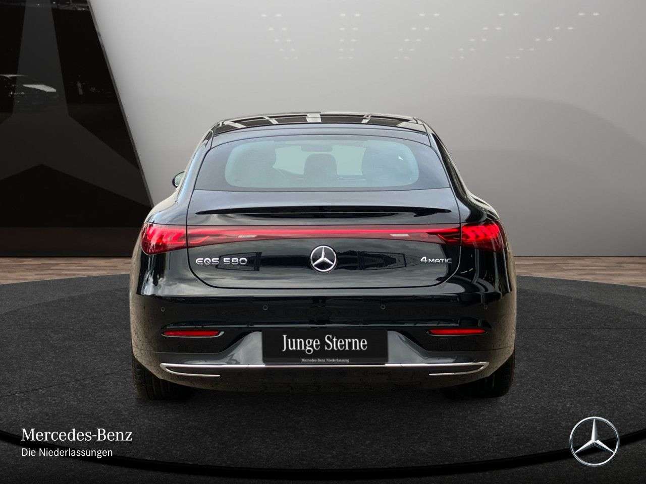 Mercedes-Benz EQS