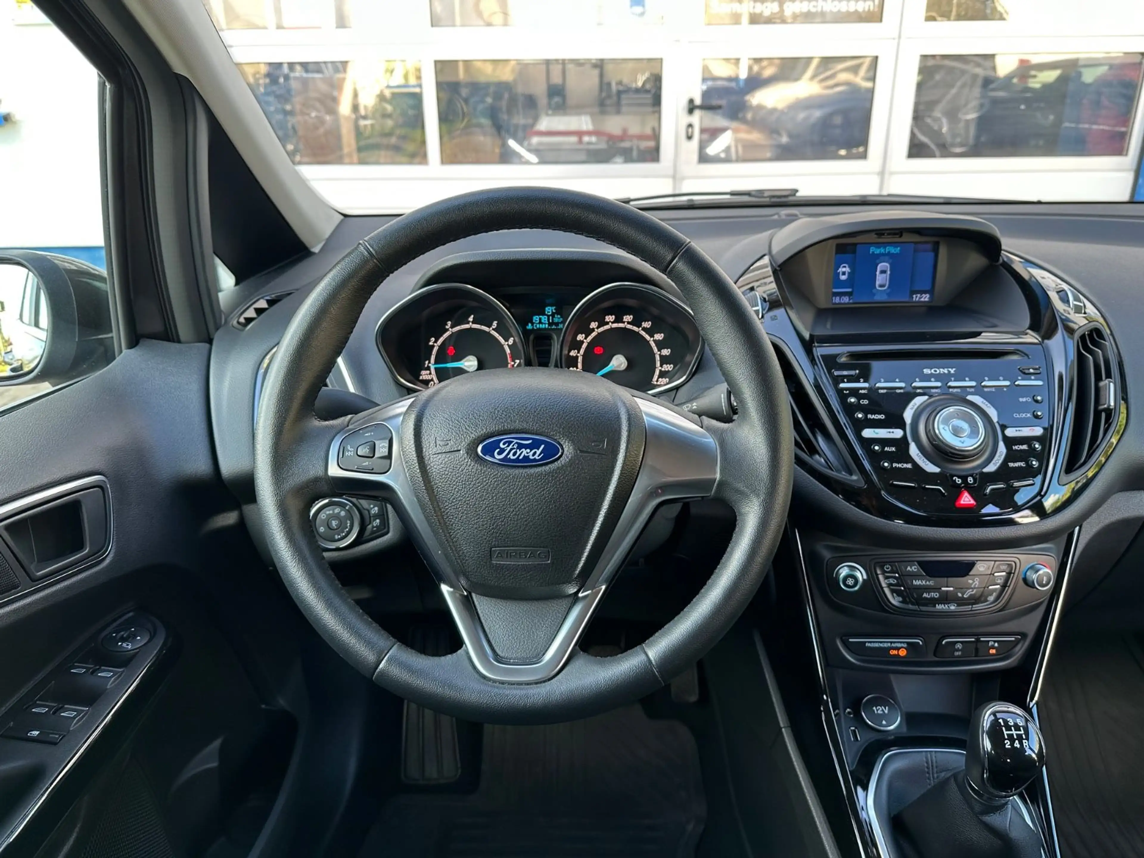 Ford B-Max 1,0 EcoBoost, Titanium, Navi, Winter-Paket — photo 12