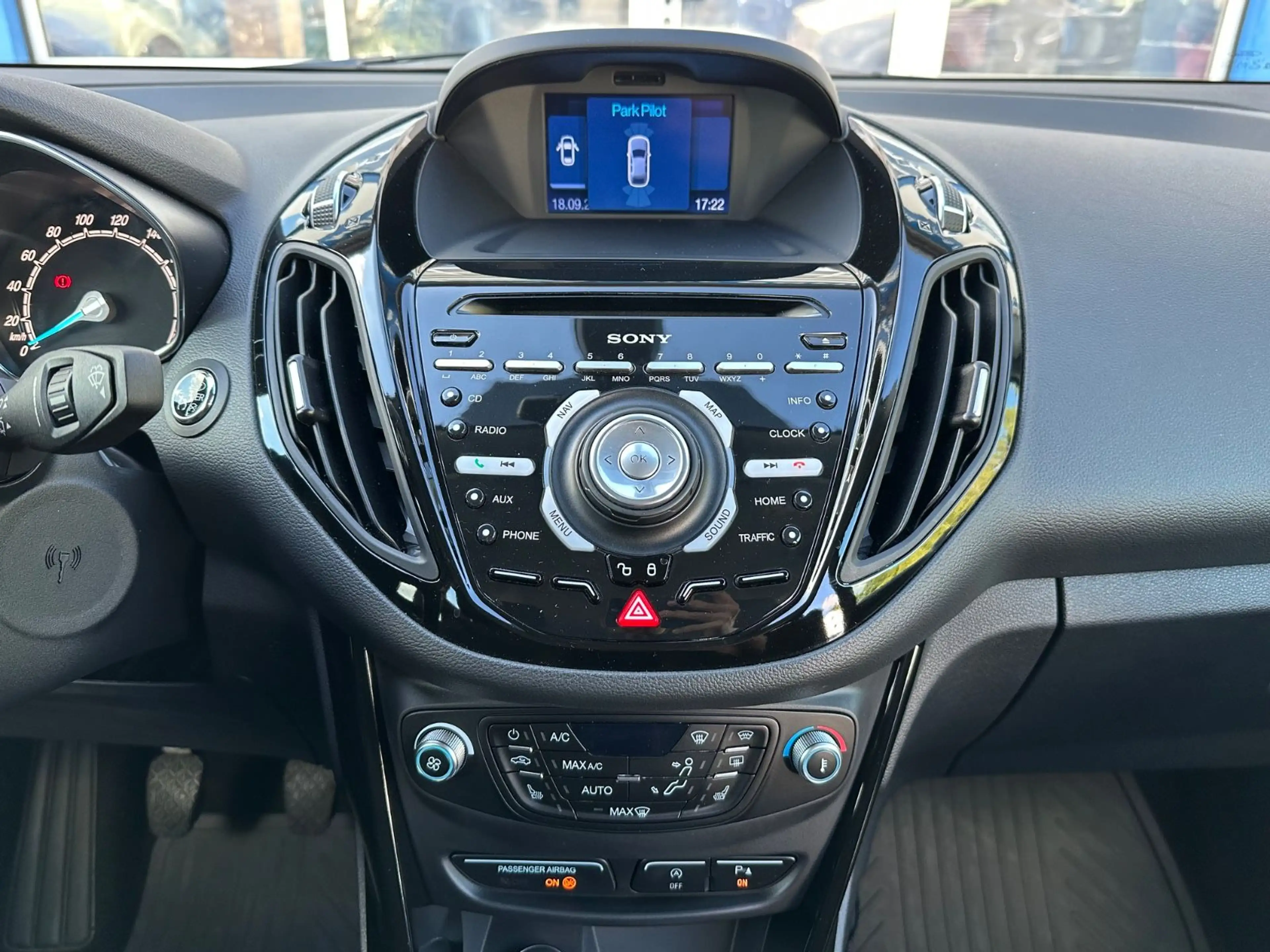 Ford B-Max 1,0 EcoBoost, Titanium, Navi, Winter-Paket — photo 14
