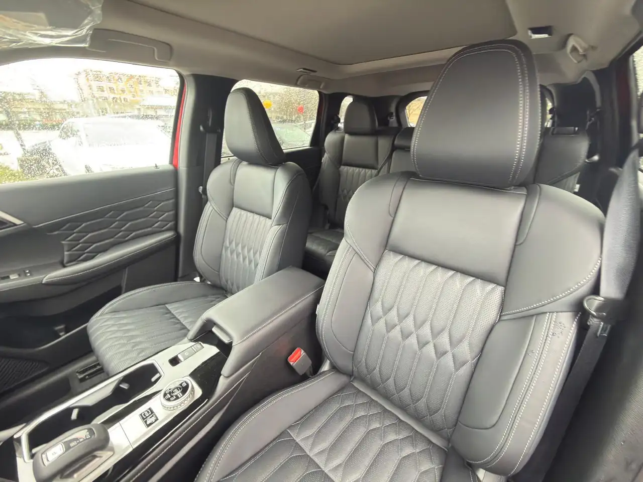 Mitsubishi Outlander снимка Mitsubishi Outlander