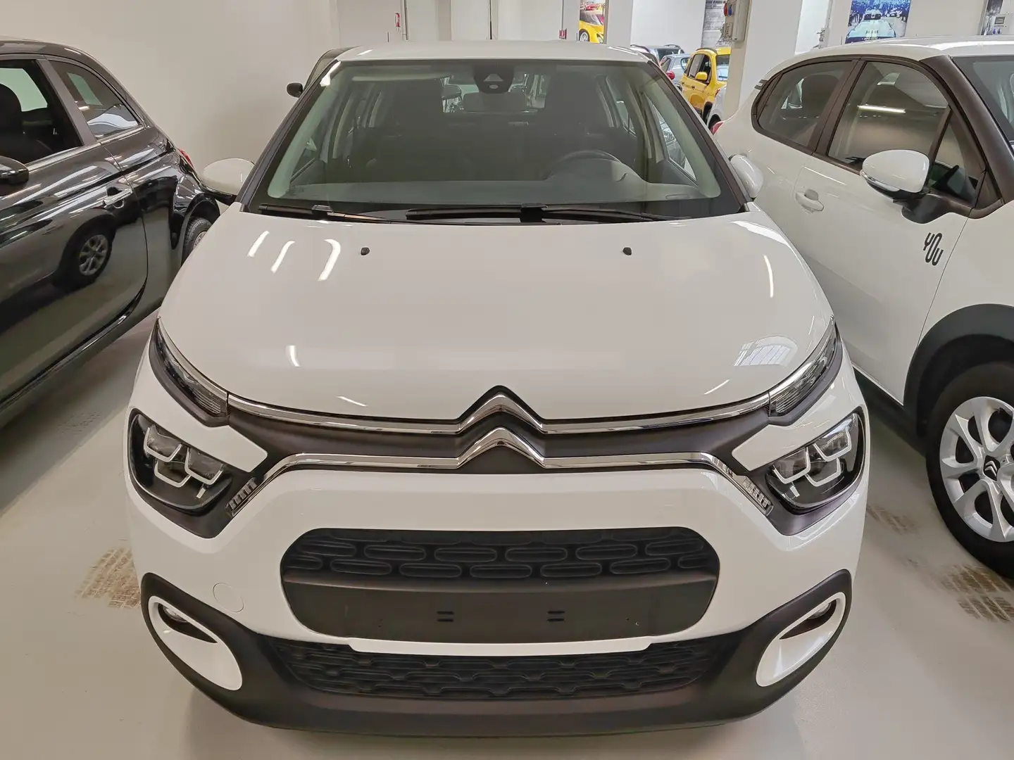 Citroen C3 C3 1.2 You! s&s 83cv Bianco - 2