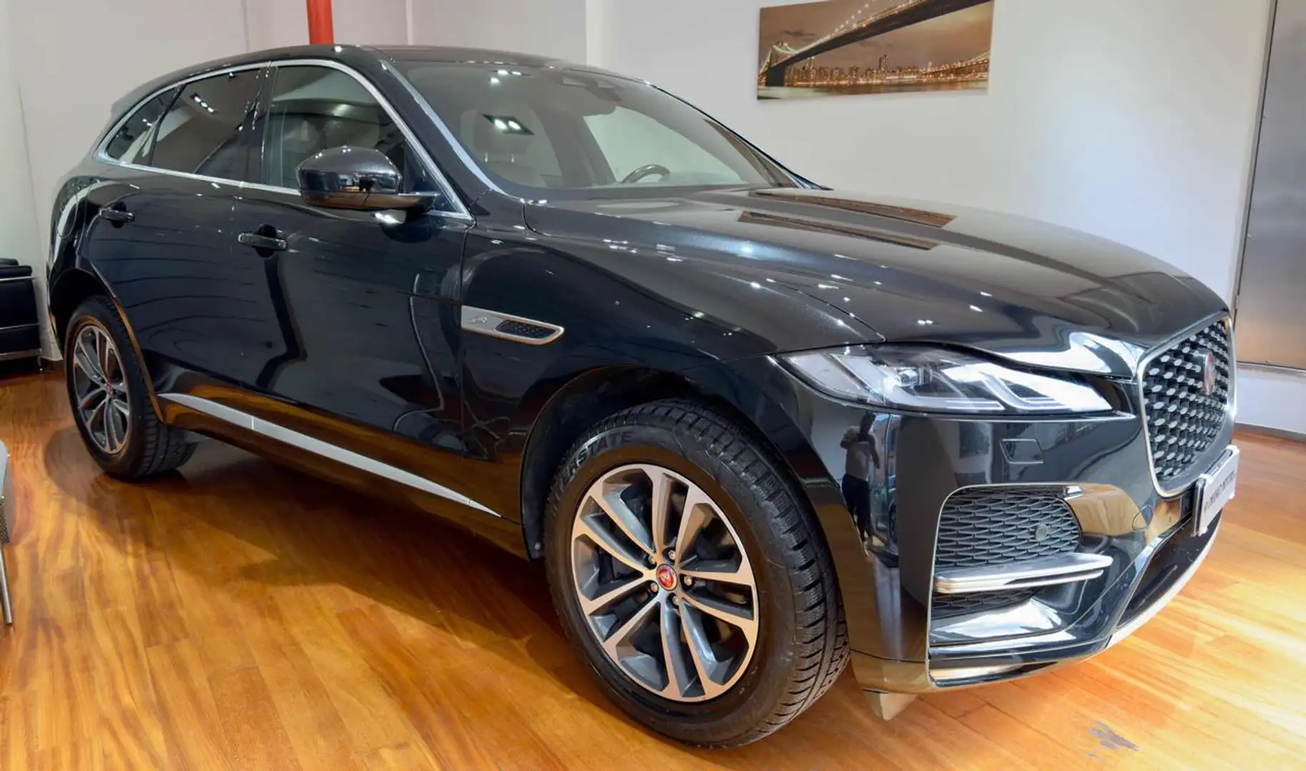Jaguar F-Pace 2.0 D 163 CV AWD aut. Noir - 1