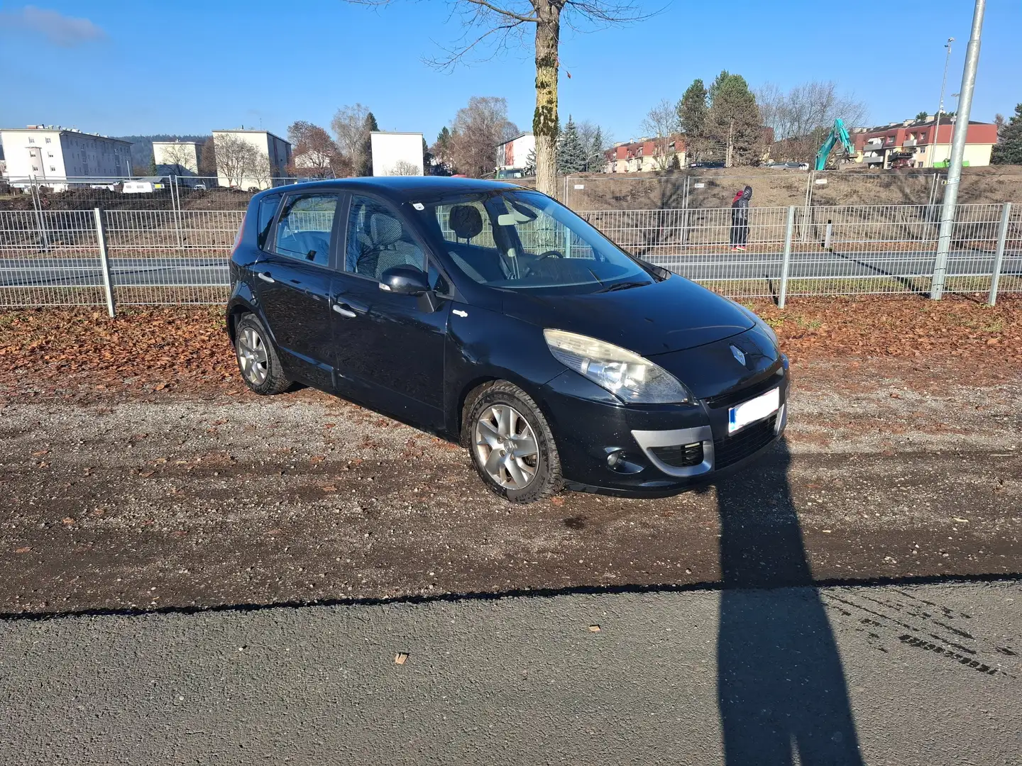 Renault Scenic Scénic 1,6 16V 110 TomTom Edition 8fach bereift Schwarz - 1