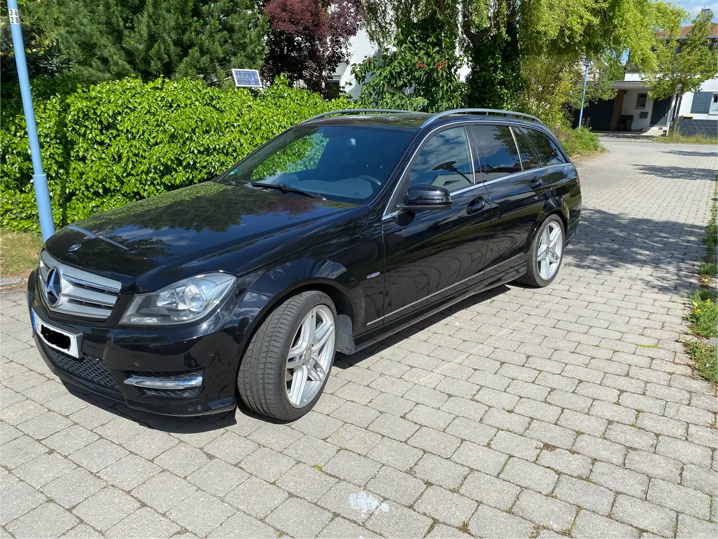 Mercedes-Benz C 180 C 180 T CGI BlueEfficiency (204.249) Schwarz - 2