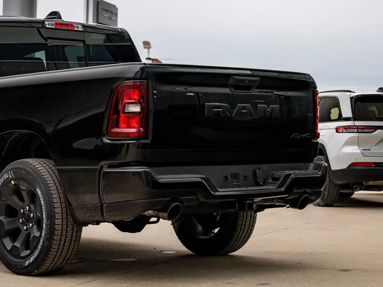 RAM 1500 снимка RAM 1500