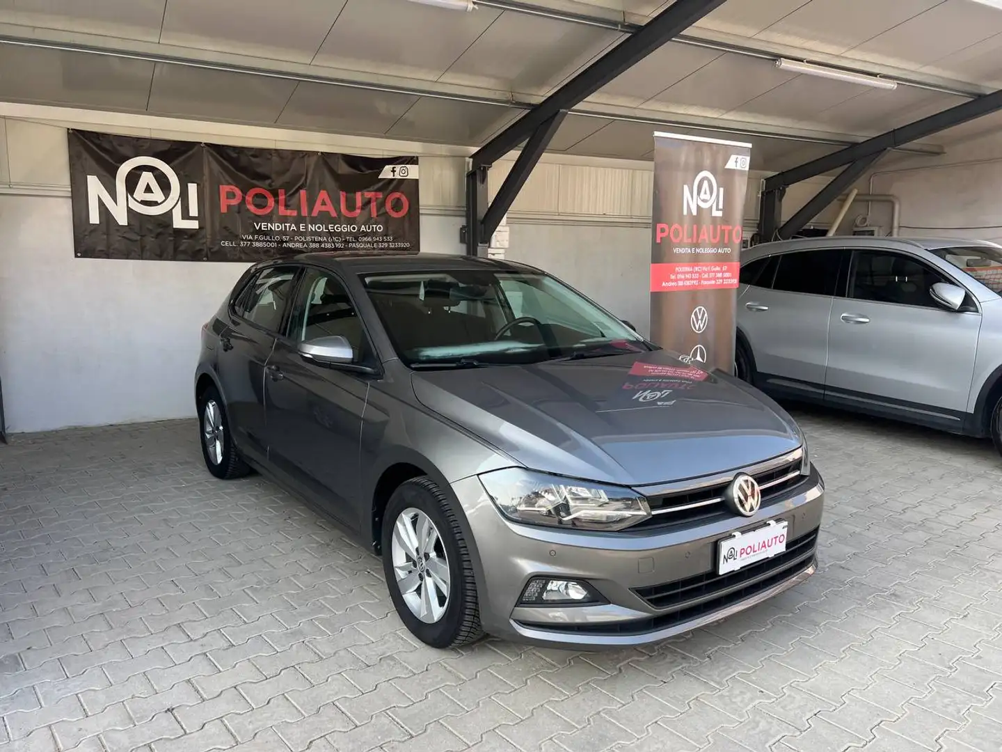 Volkswagen Polo POLO1.0 TGI 5P HIGHILINE BLUEMOTION TECHNOLOGY Grijs - 1