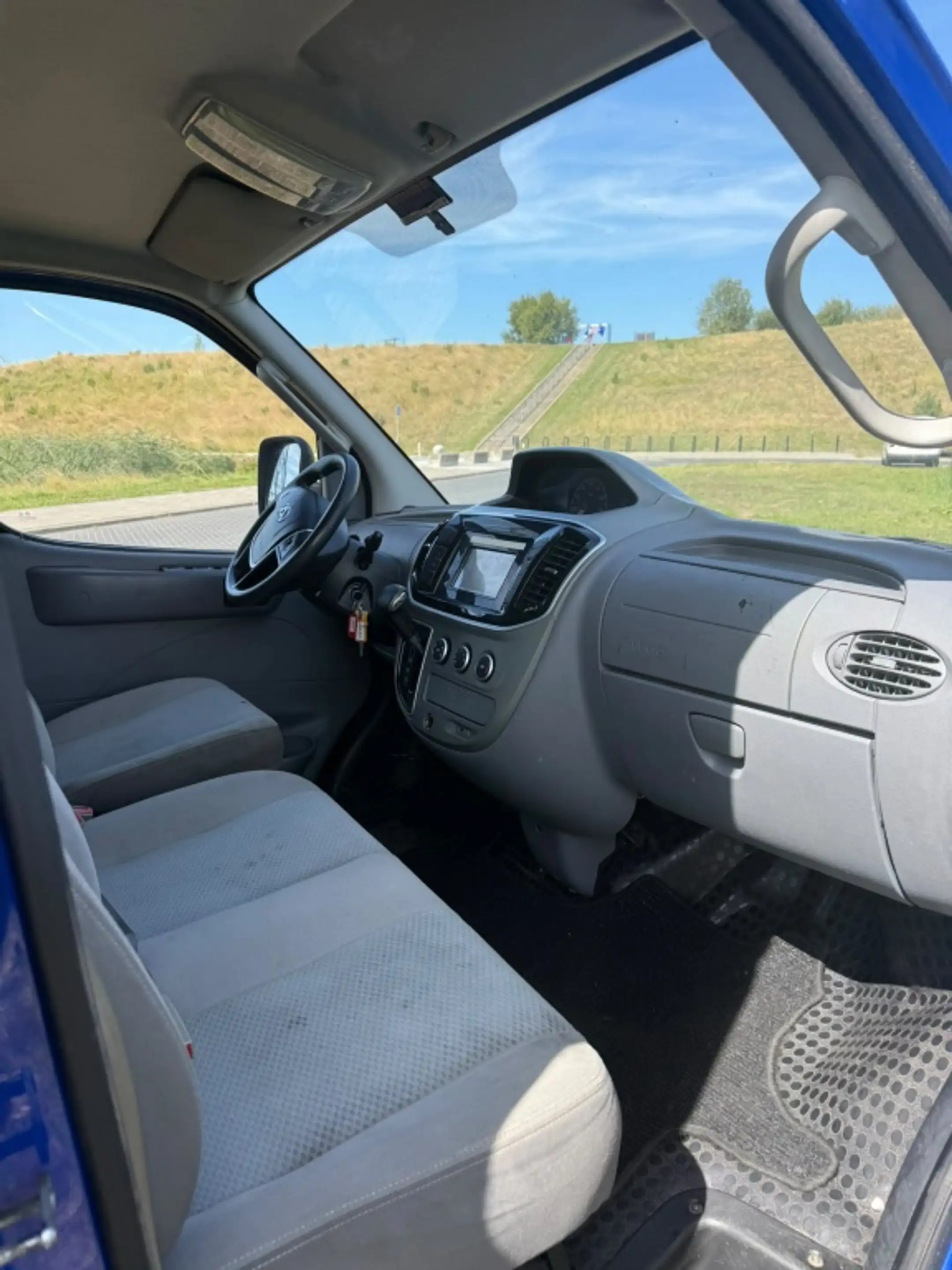 Maxus EV80 EV80 LWB H3 — photo 11