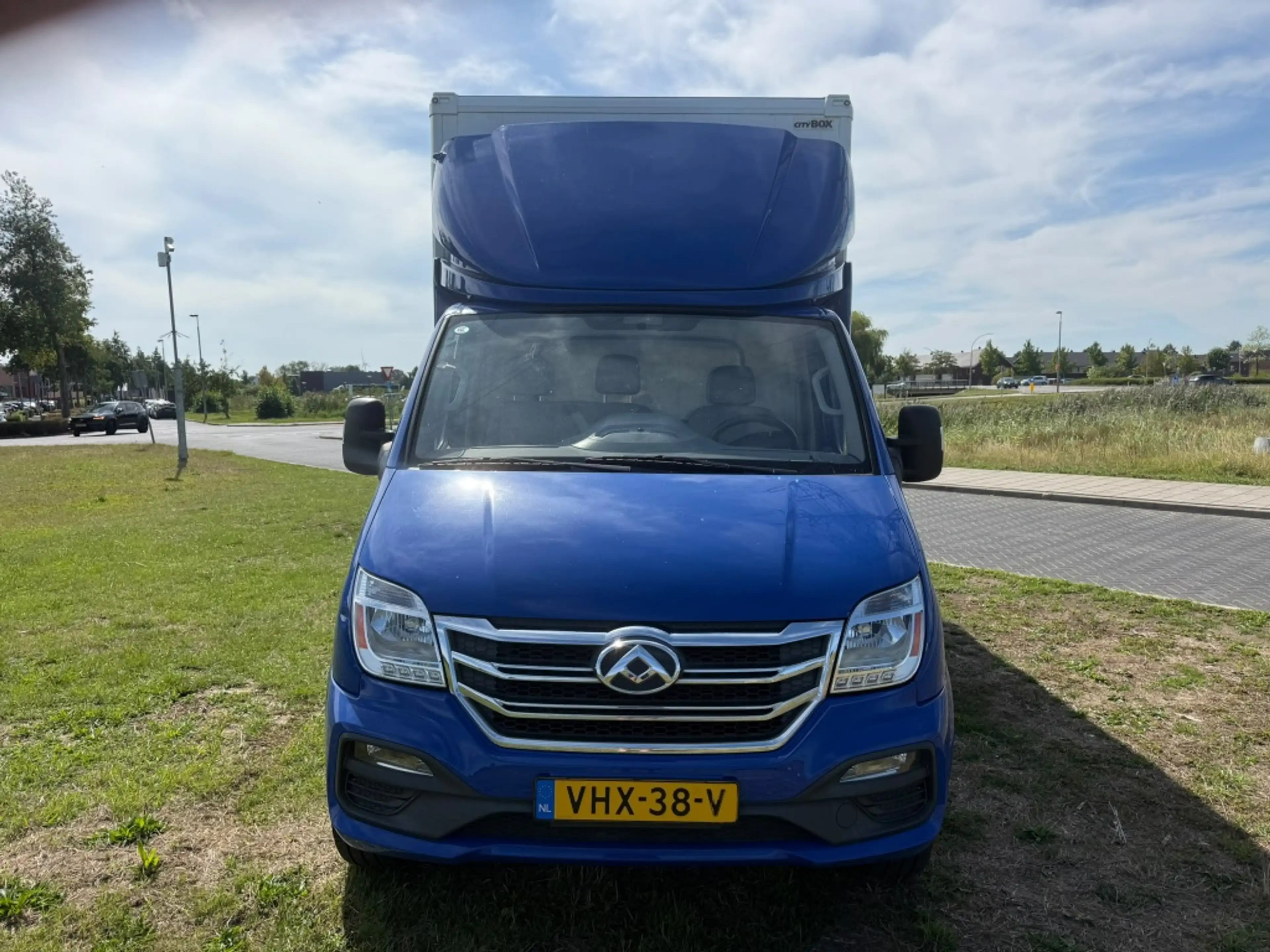 Maxus EV80 EV80 LWB H3 — photo 7
