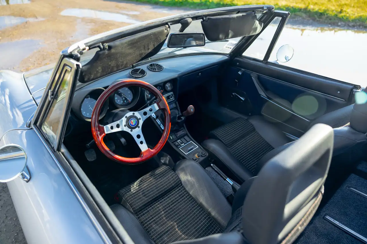Alfa Romeo Spider 2000, foto 12