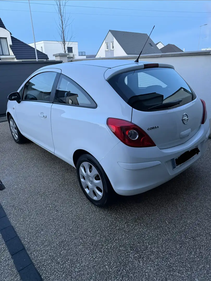 Opel Corsa 1.2 - 85 ch Twinport Edition - 2