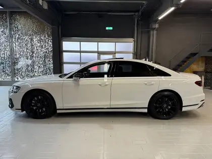 Annonce voiture d'occasion Audi S8 - CARADIZE