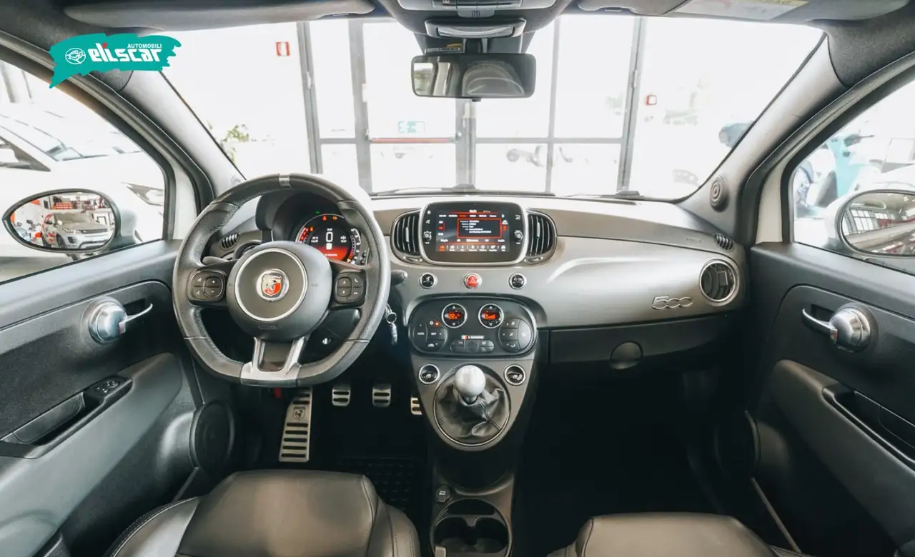 Abarth 595 2021 — фото 11