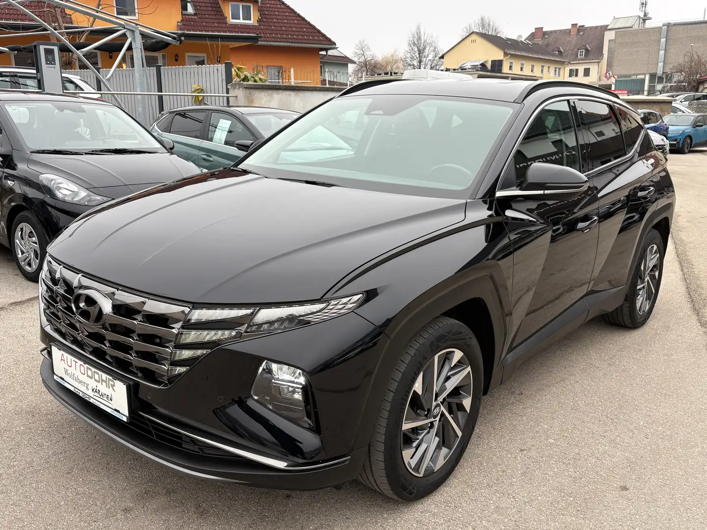 Hyundai TUCSON Tucson 1,6 CRDI 4WD 48V Trend Line DCT Schwarz - 2