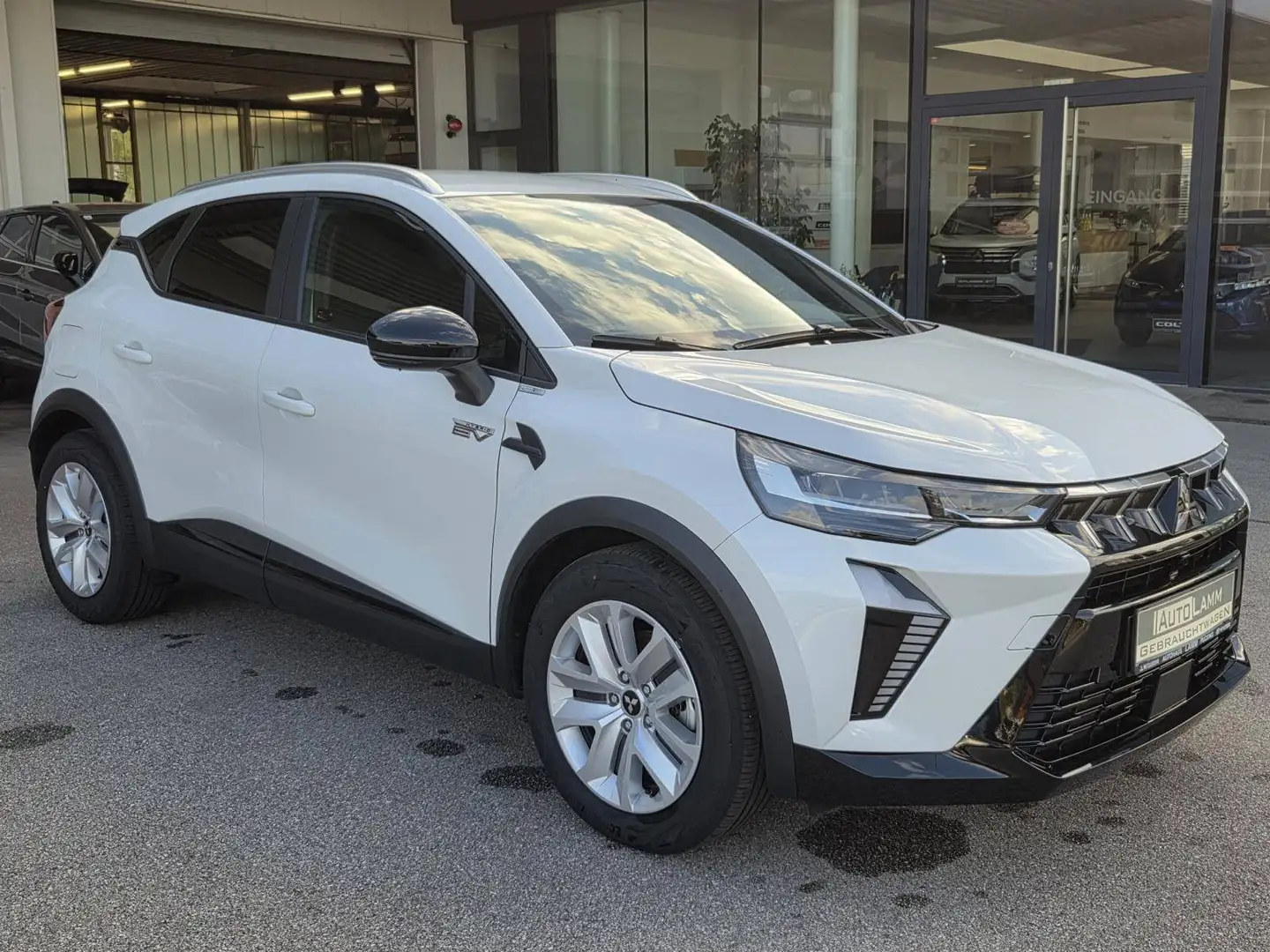 Mitsubishi ASX ASX 1,6 HEV Invite S+C AT 25 Weiß - 2