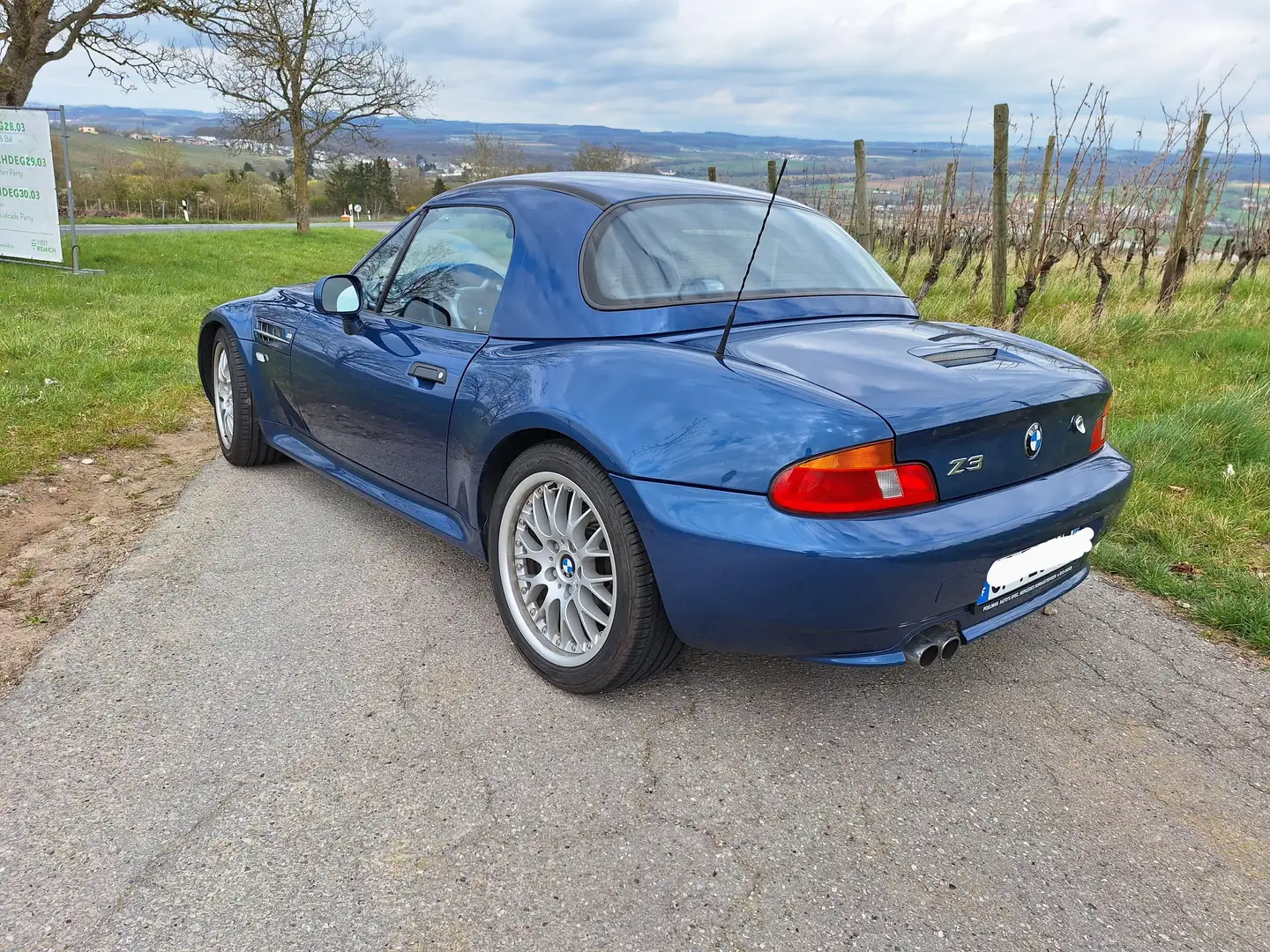 BMW Z3 Bleu - 2