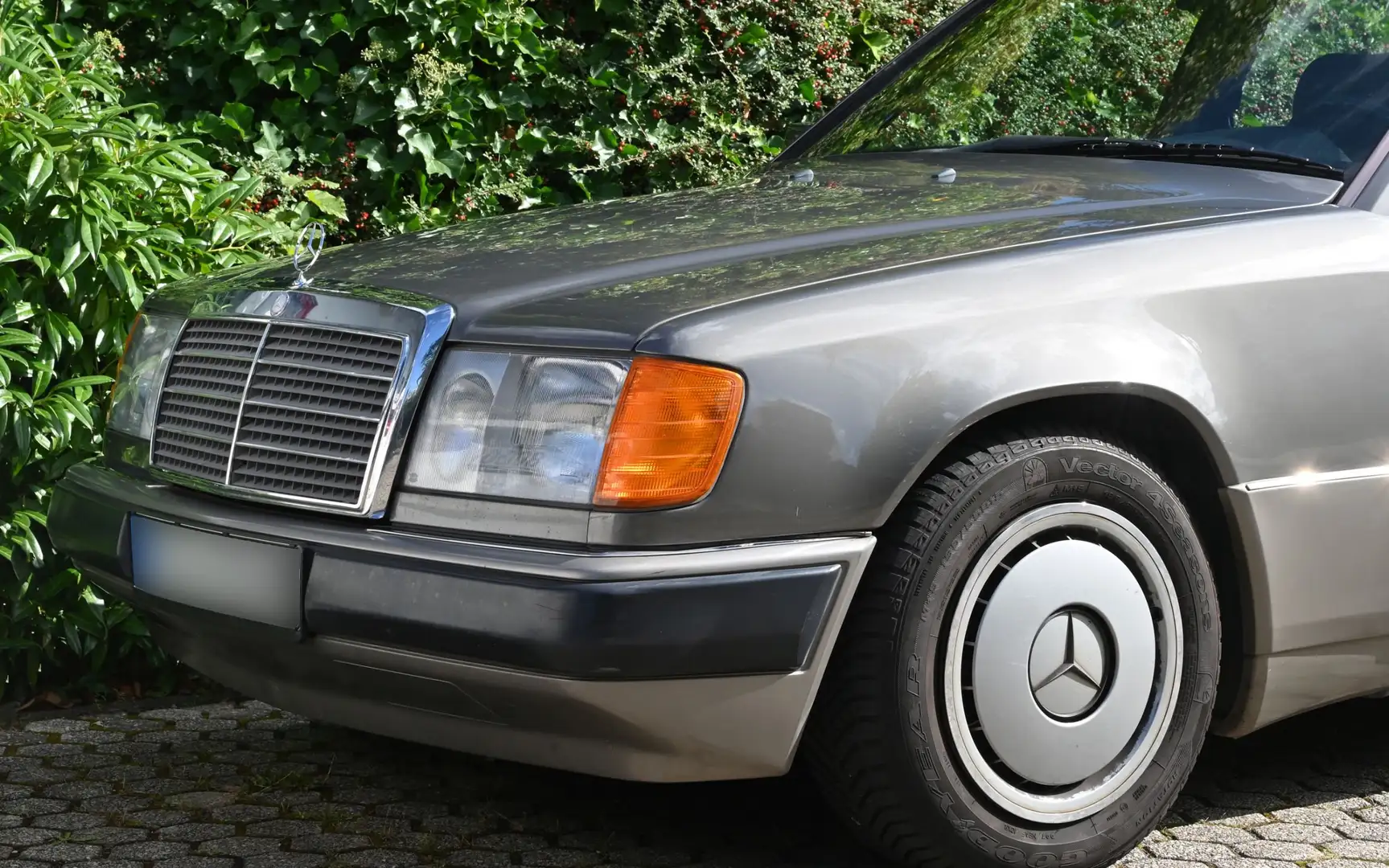 Mercedes-Benz E 200 Bej - 2