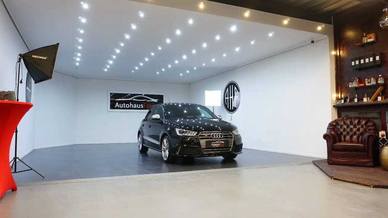 Audi S1