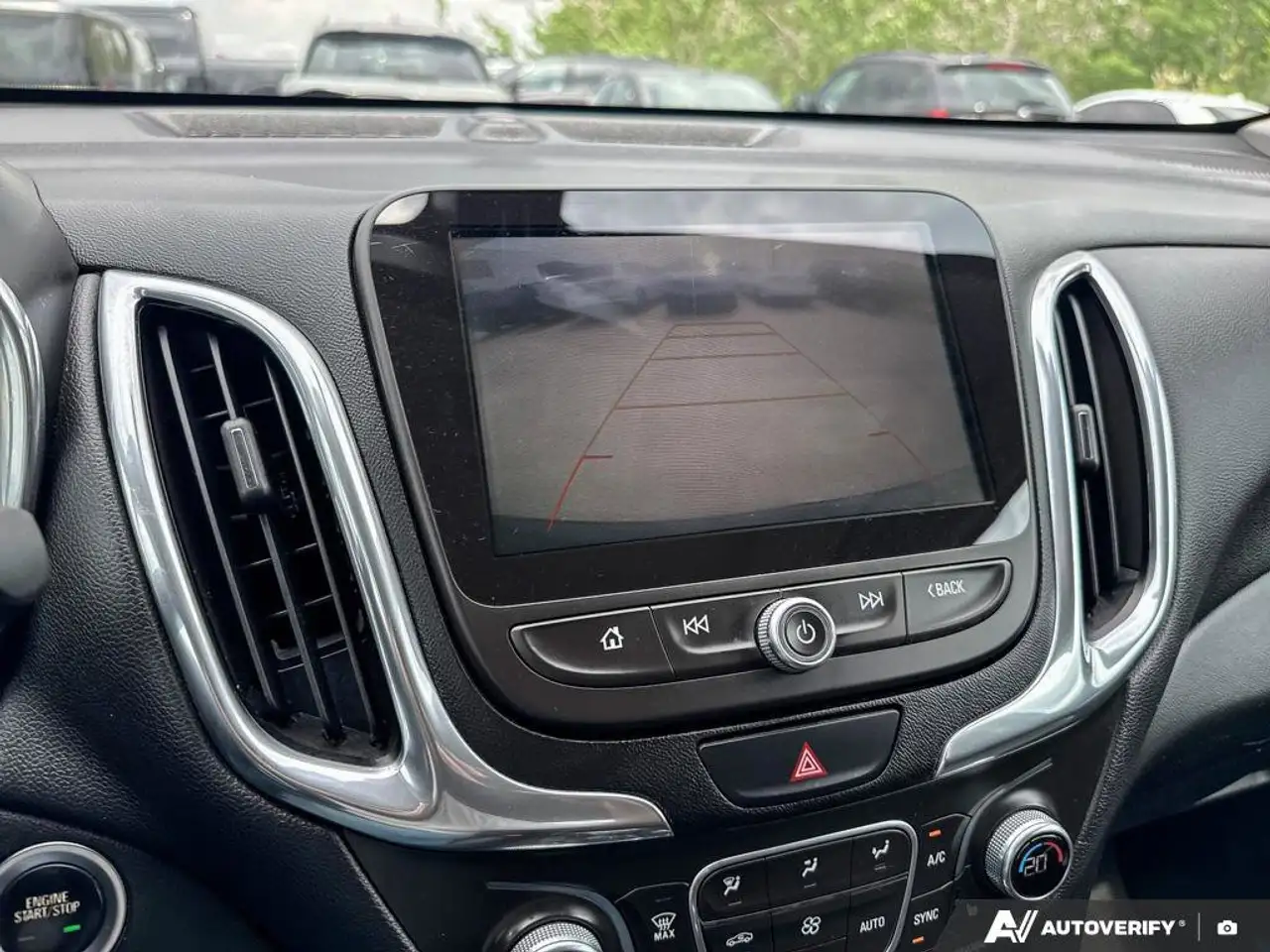 Chevrolet Equinox снимка Chevrolet Equinox