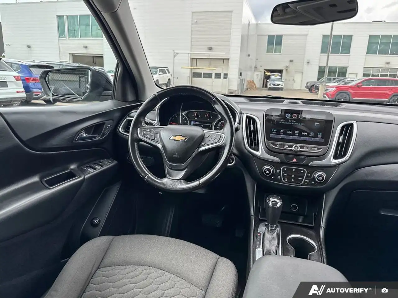 Chevrolet Equinox снимка Chevrolet Equinox