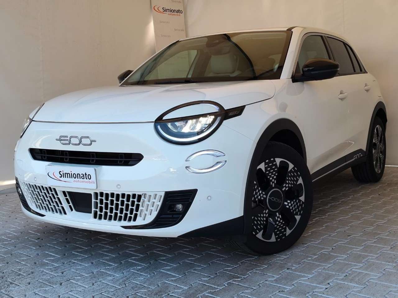Fiat 600 Hybrid 100 CV DCT MHEV La Prima