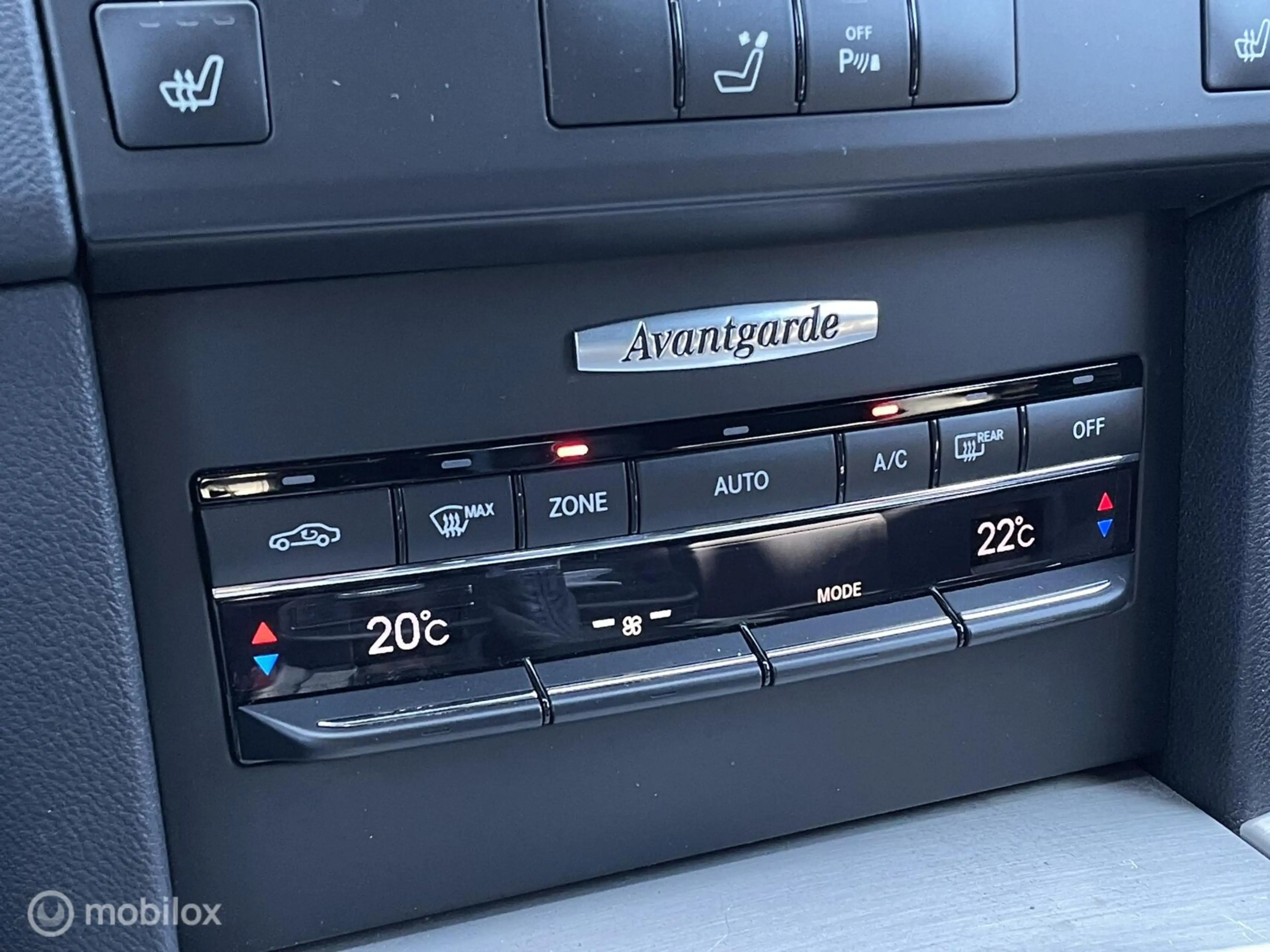 Mercedes-Benz E 250 Estate Avantgarde //AMG / KEURIG / LED — photo 31