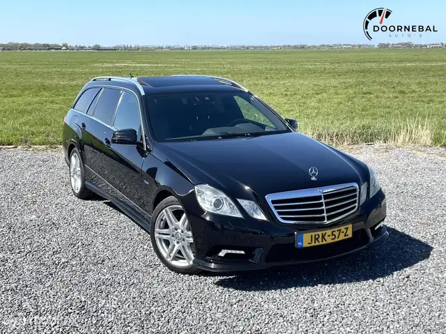 Mercedes-Benz E 250 Estate Avantgarde //AMG / KEURIG / LED