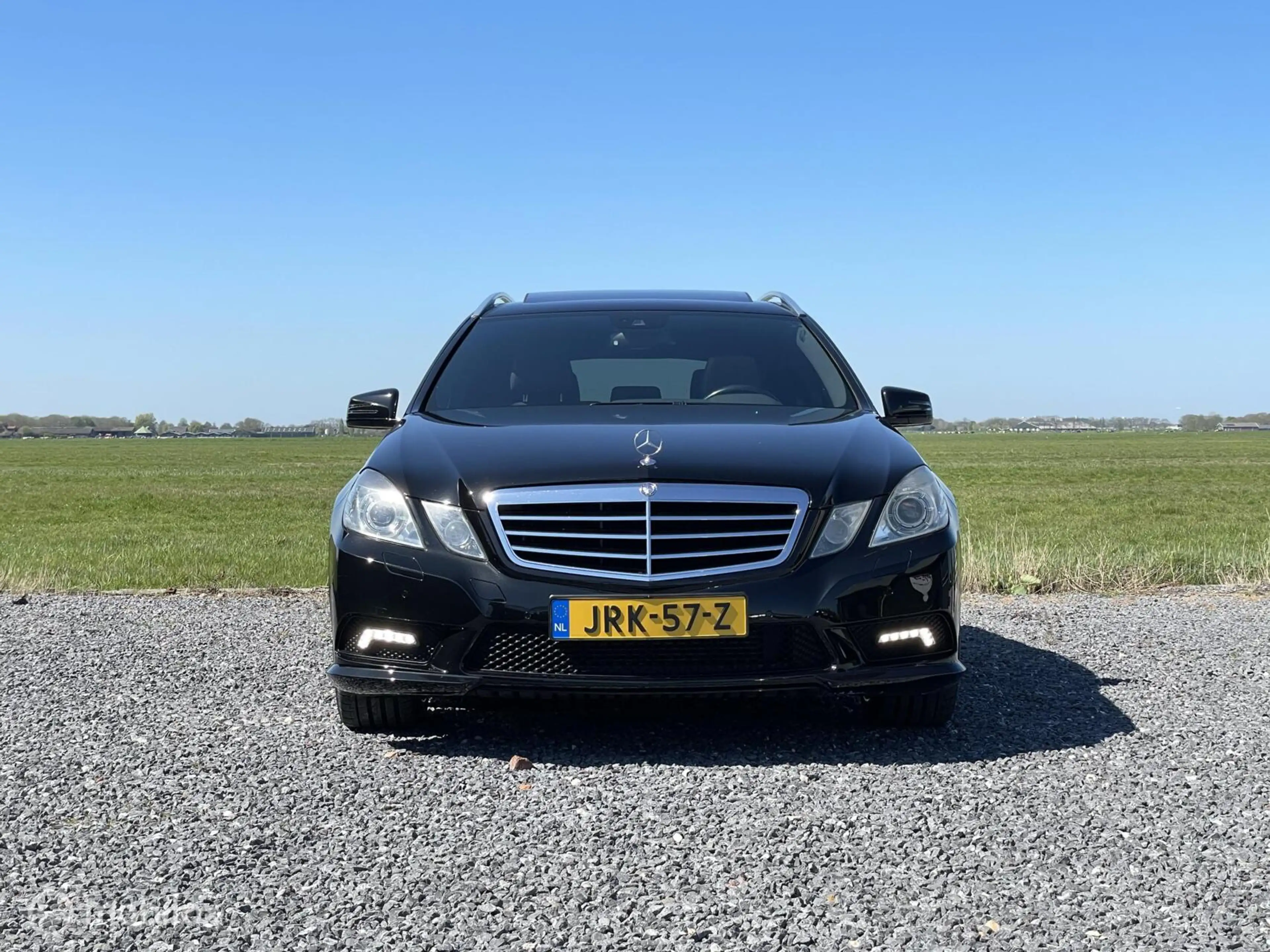 Mercedes-Benz E 250 Estate Avantgarde //AMG / KEURIG / LED — photo 13