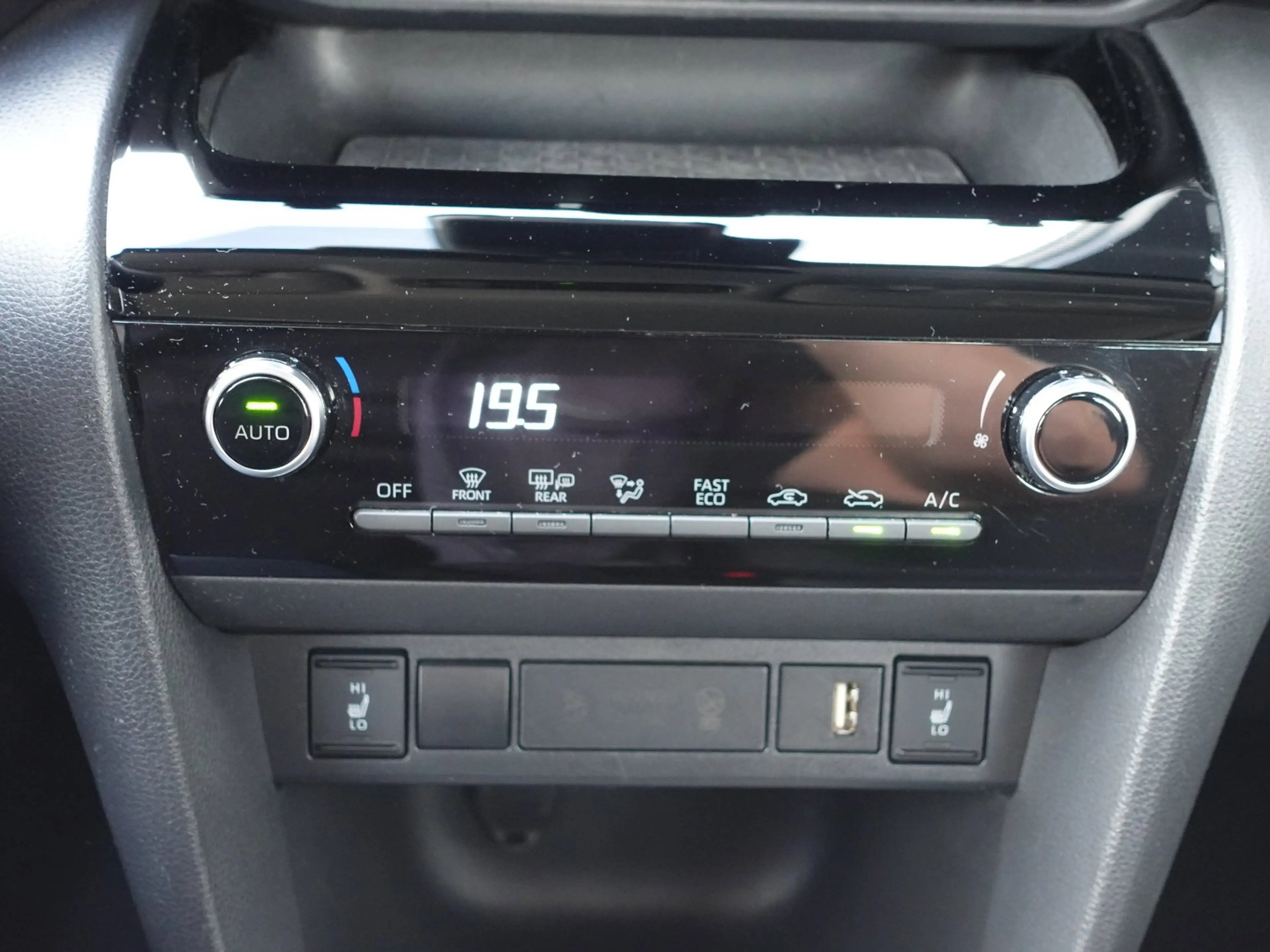 Toyota Yaris Cross 1.5 Hybrid Active (Navi/Carpay,Achteruitrijcamera, — photo 13