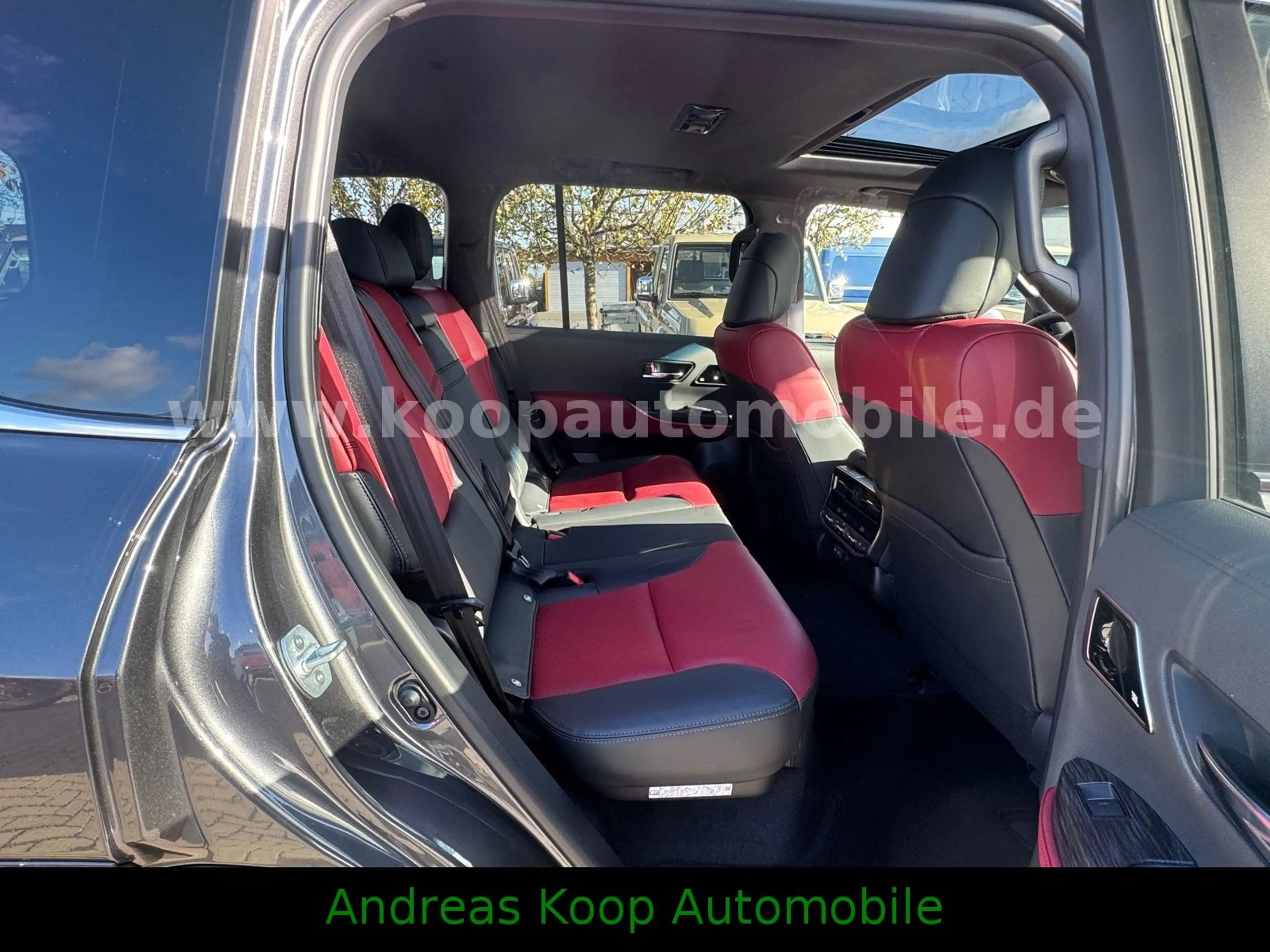 Toyota Land Cruiser 300 Premium ZX Mod 2026 3,3D V6 5-Sitze Sofort — photo 7