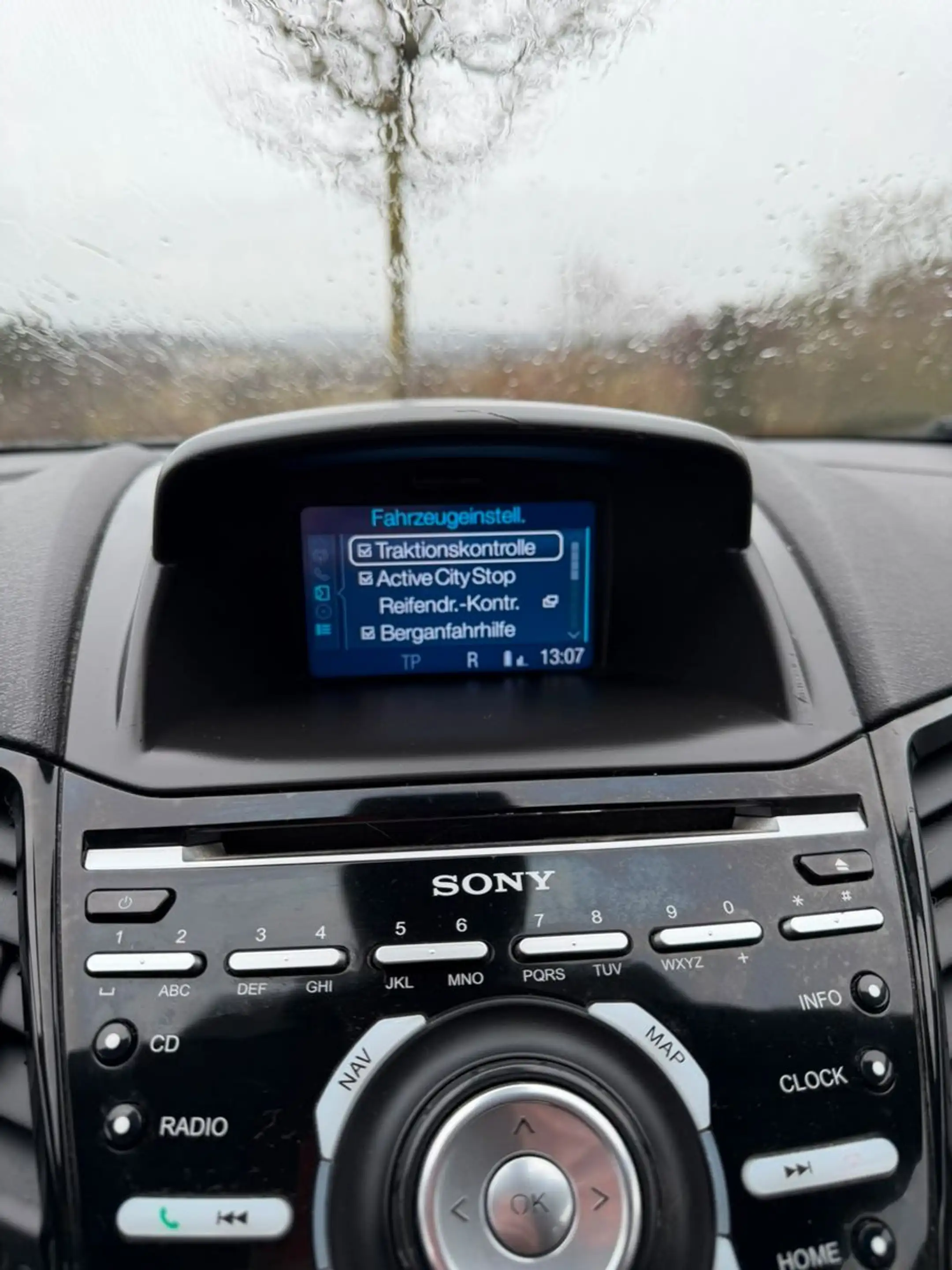 Ford Fiesta Titanium/TÜV05.28/KLIMA/PDC/EURO6/SHZ — photo 5