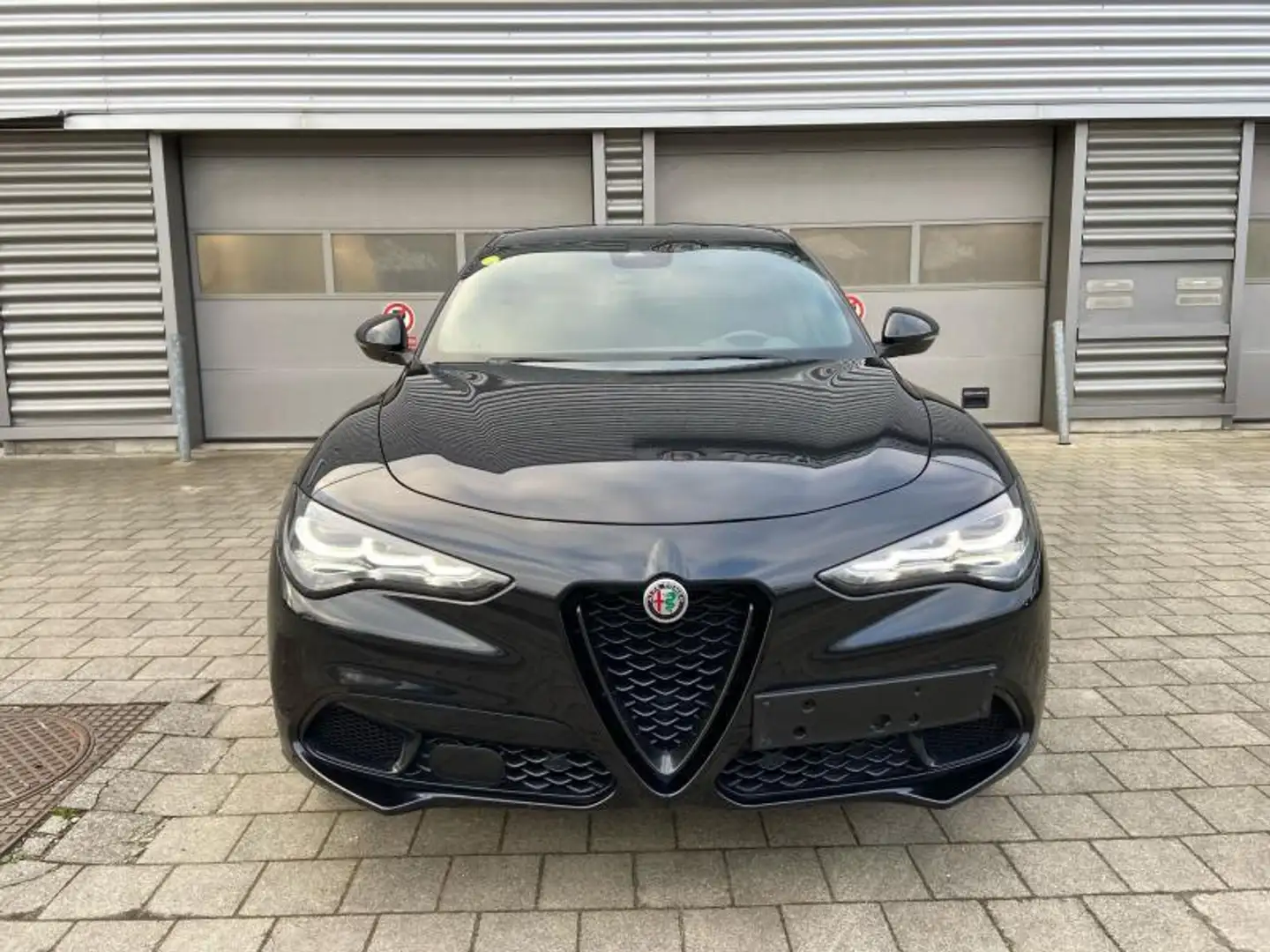 Alfa Romeo Stelvio Super Noir - 2