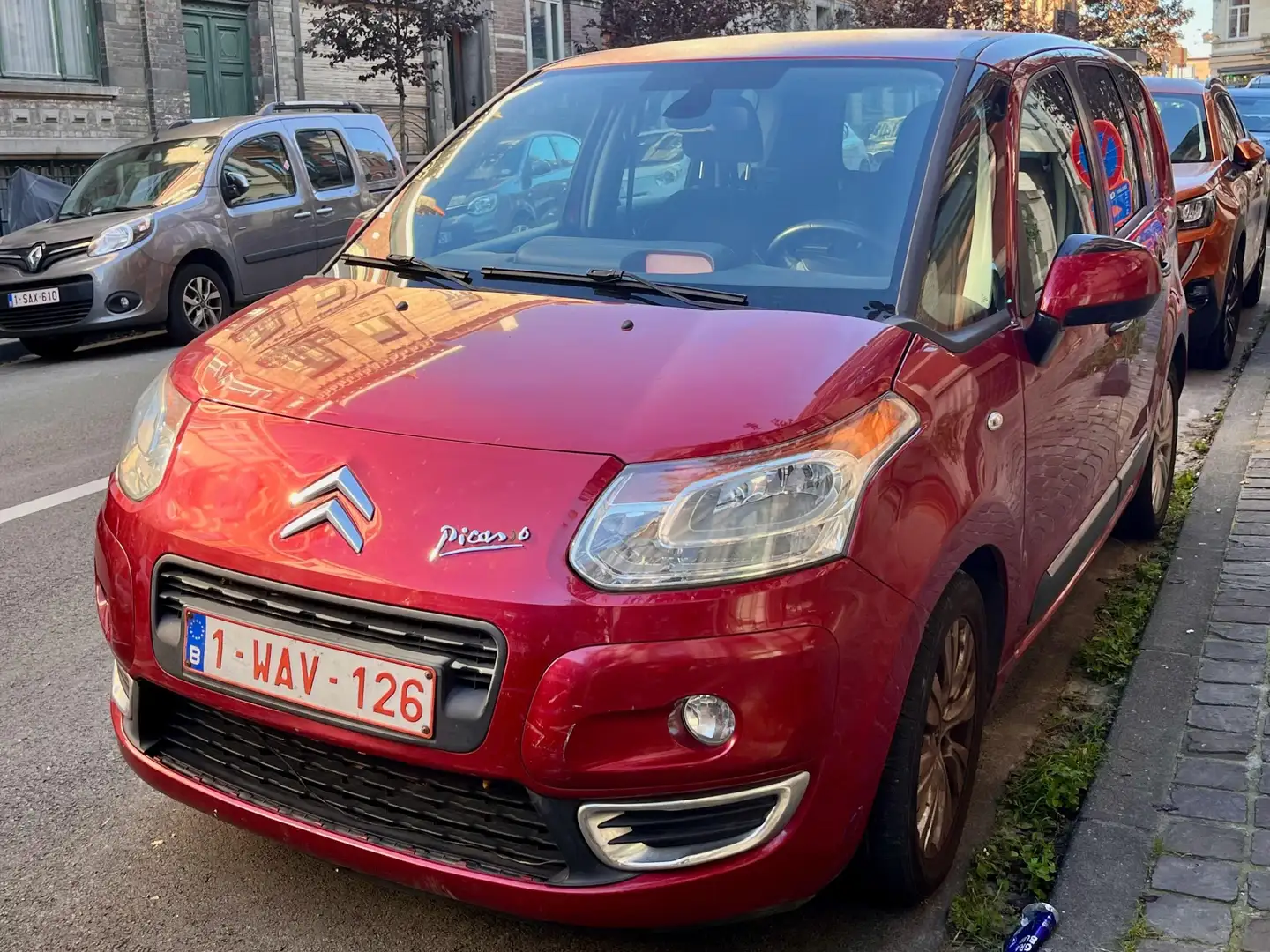 Citroen C3 Picasso 1.6 HDi Exclusive FAP Červená - 1