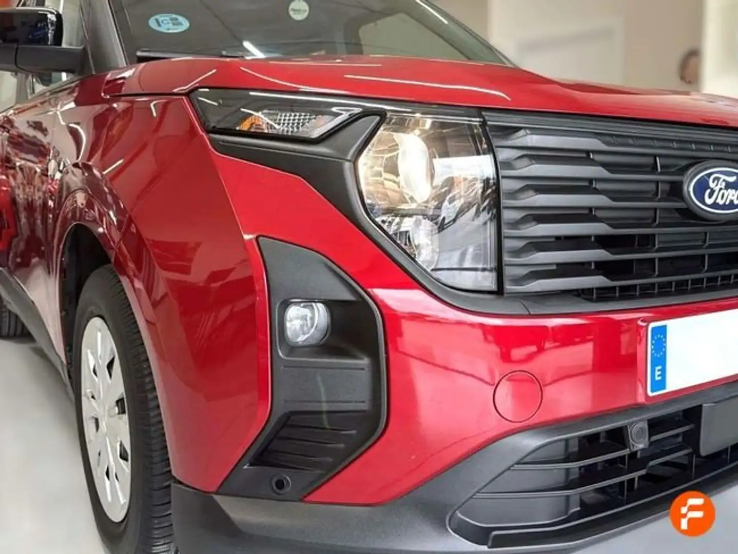Ford Tourneo Courier 1.0 Ecoboost Active Aut. Rojo - 2