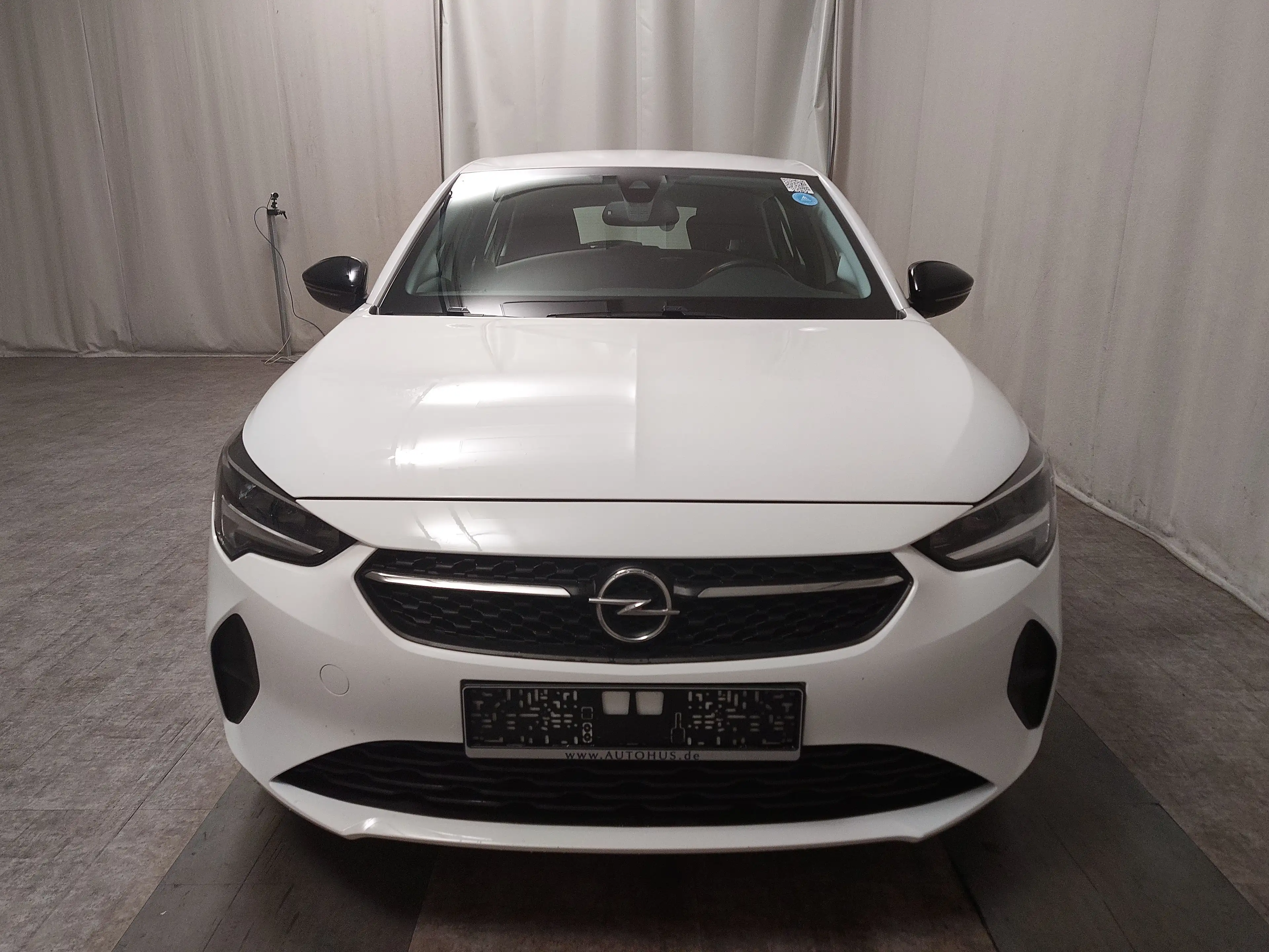 Opel Corsa-e Edition Navi LED RFK SHZ — photo 9