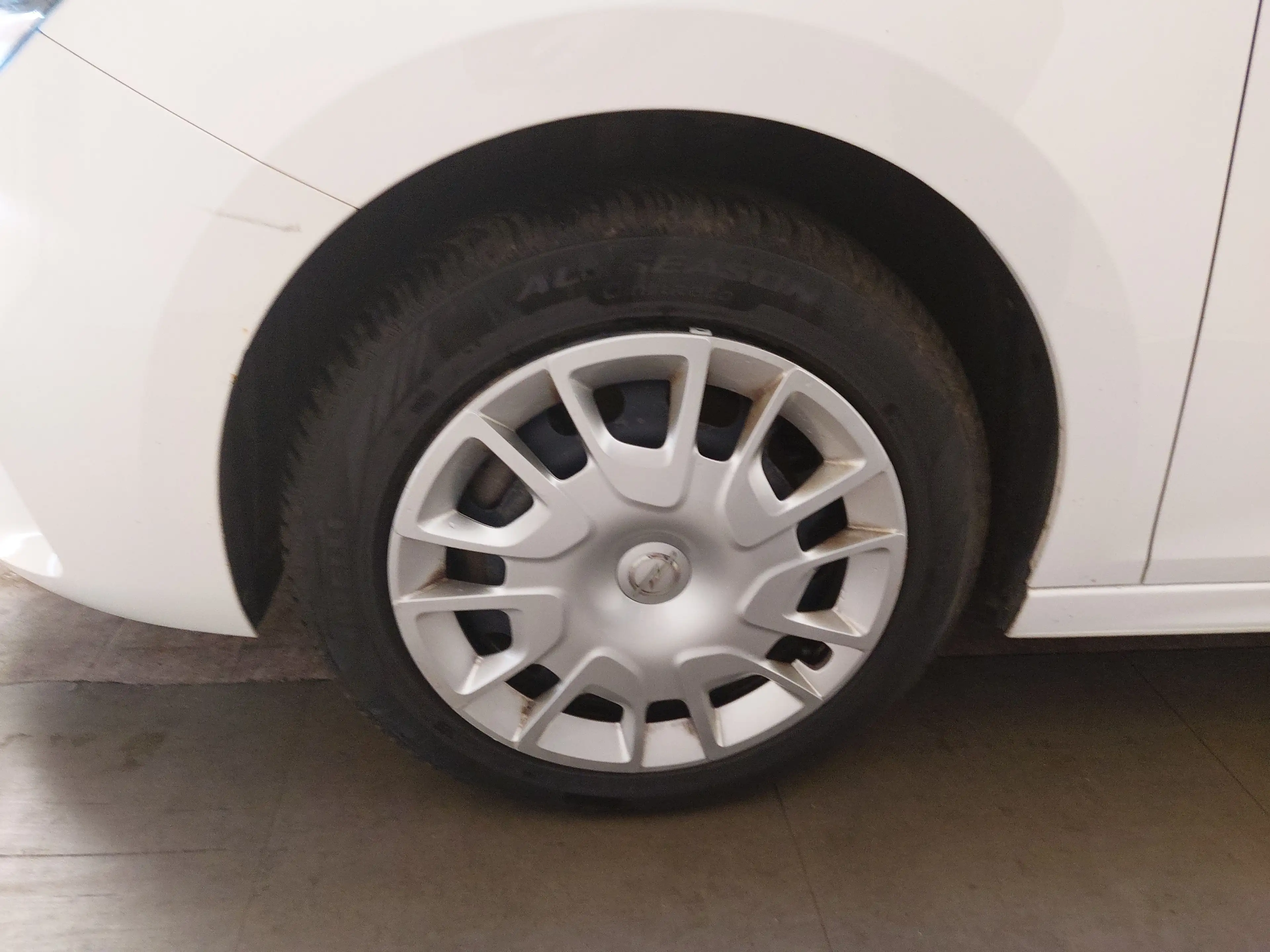 Opel Corsa-e Edition Navi LED RFK SHZ — photo 8